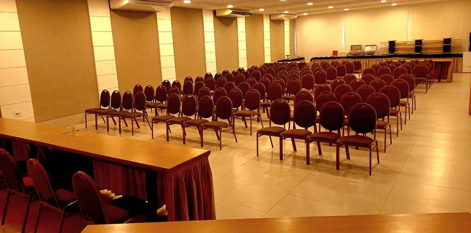 Meeting/conference room in Atlantico Sul Hotel