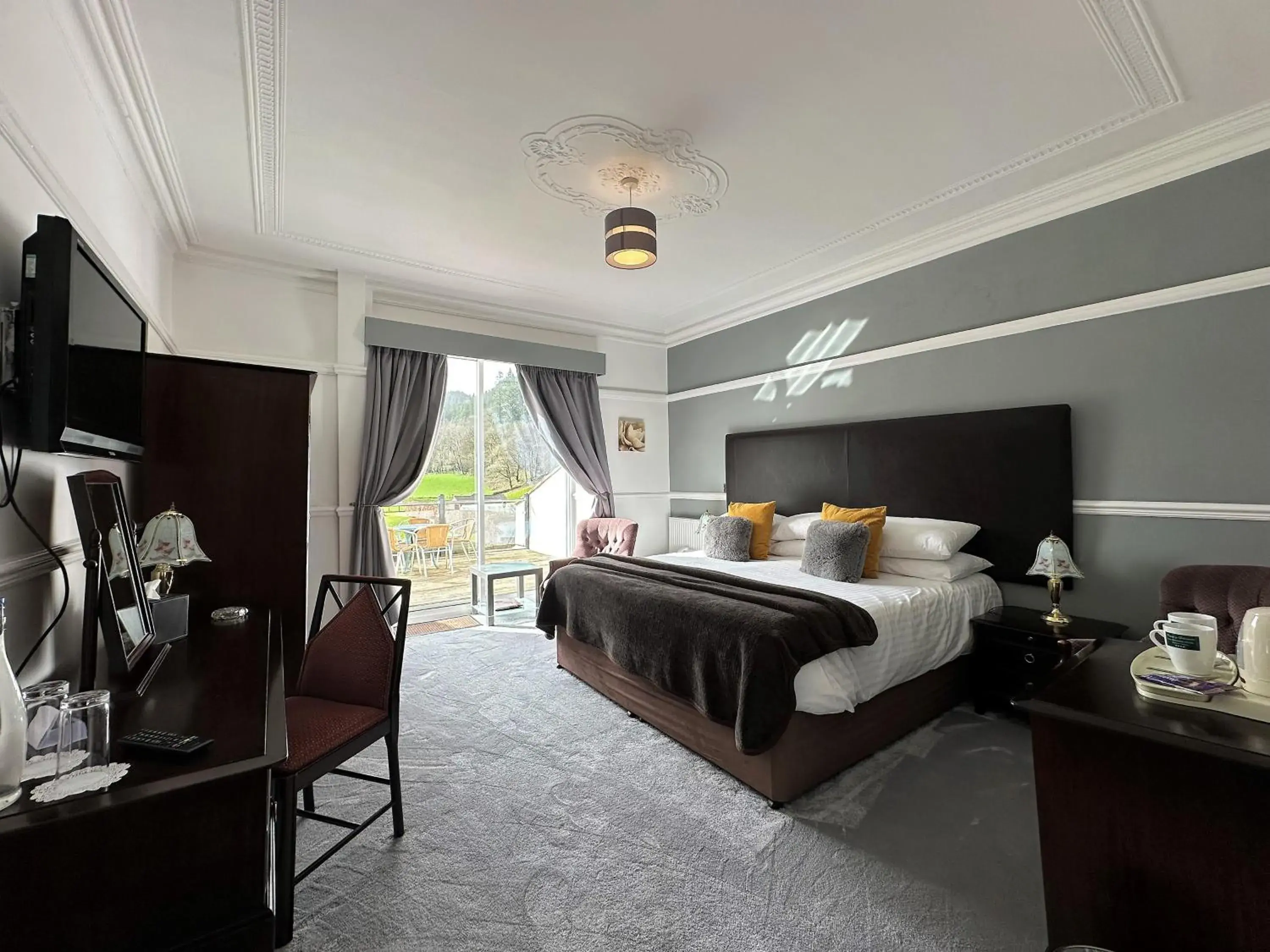 Riverview Family Suite in Craig-y-Dderwen Riverside Hotel Riverview Family Suite in Craig-y-Dderwen Riverside Hotel