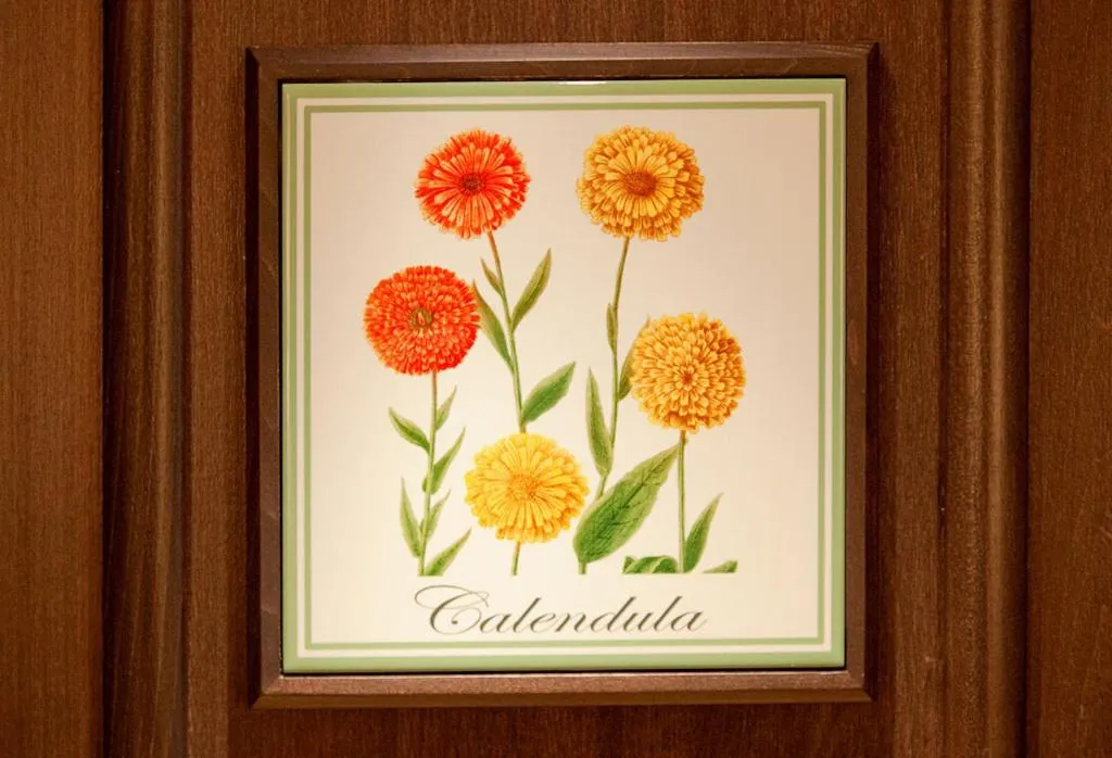 Decorative detail in Monastero Santa Rosa Hotel & Spa