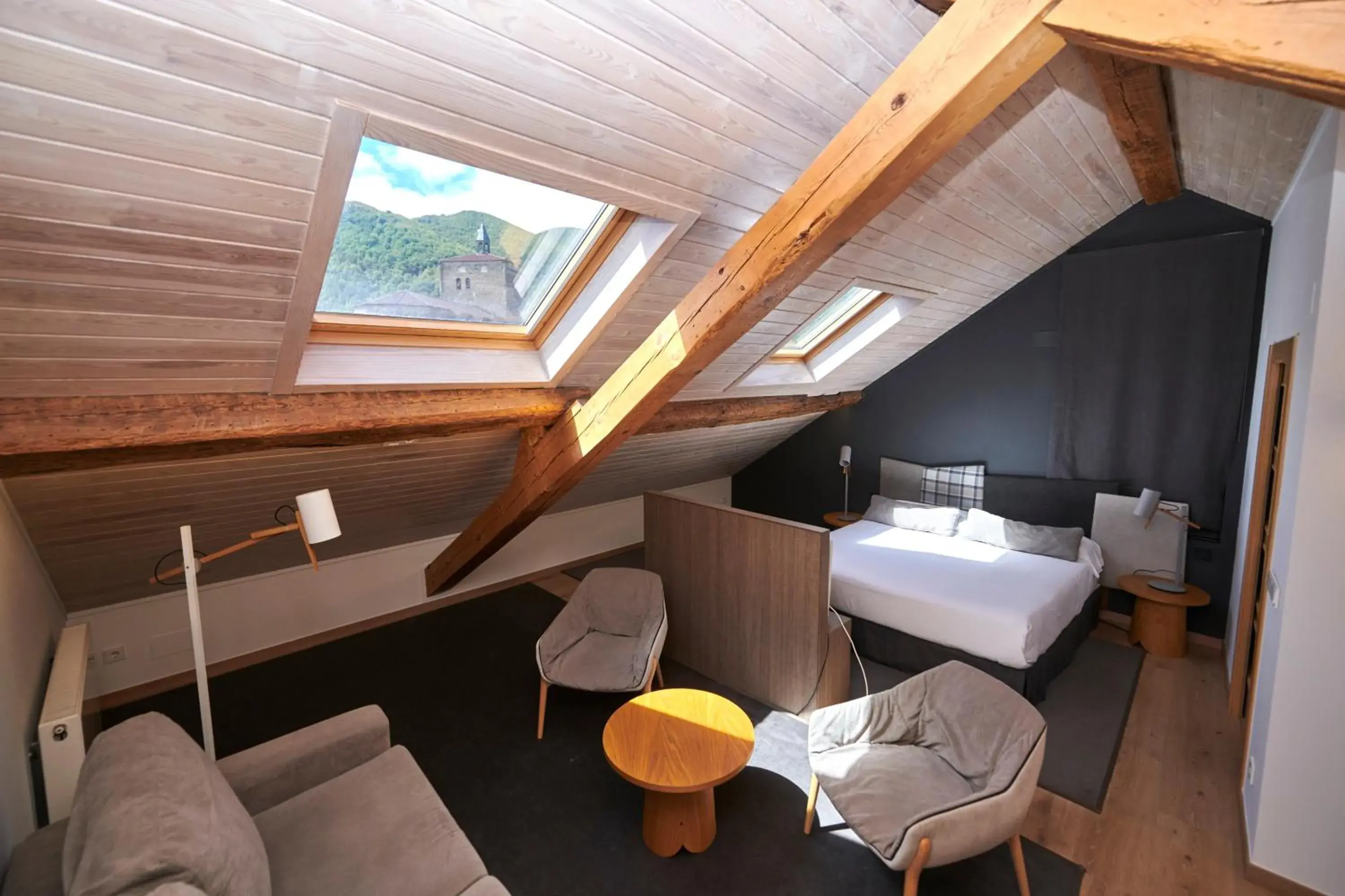 Deluxe Suite in Hostal Lola Deluxe Suite in Hostal Lola