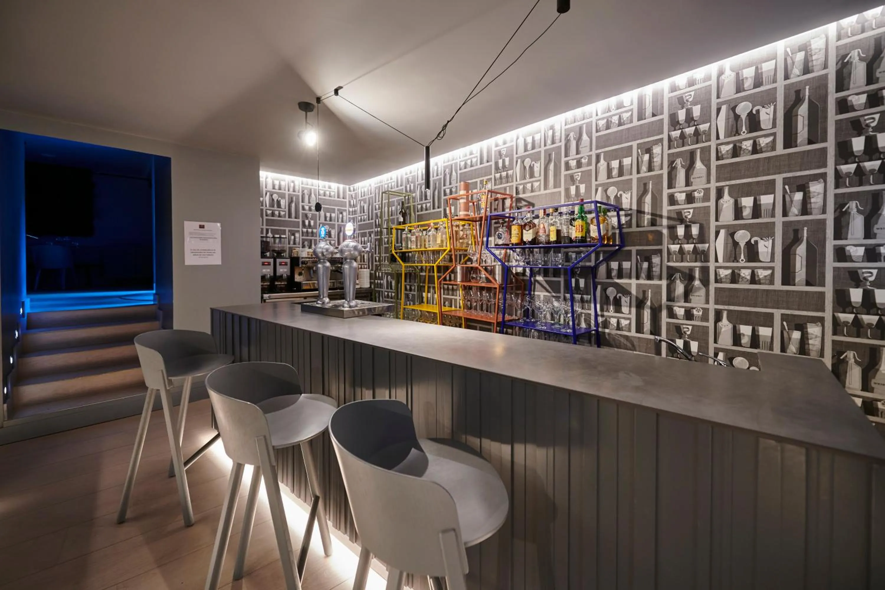 Alcoholic drinks in Hostal Lola