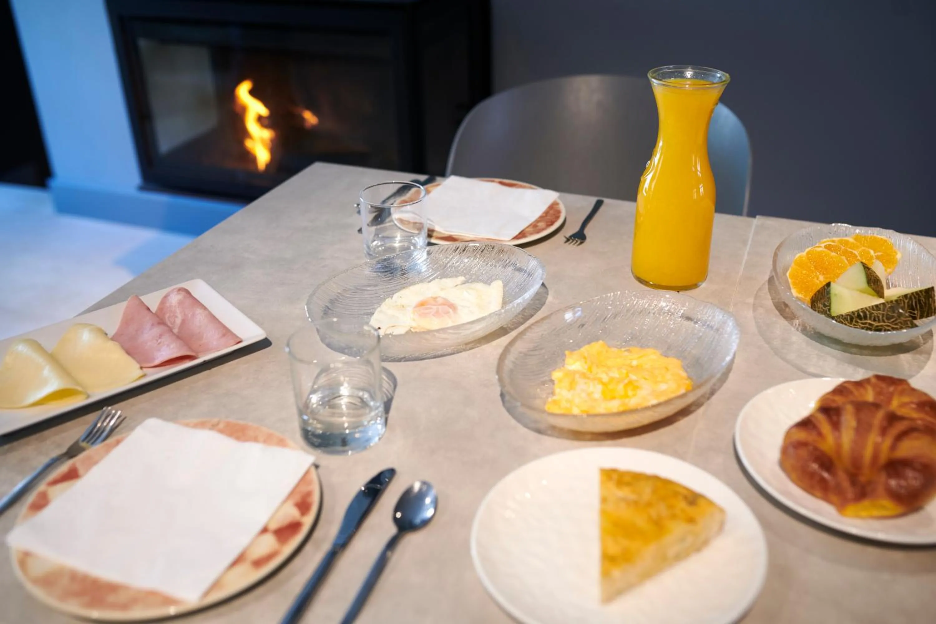 Breakfast in Hostal Lola