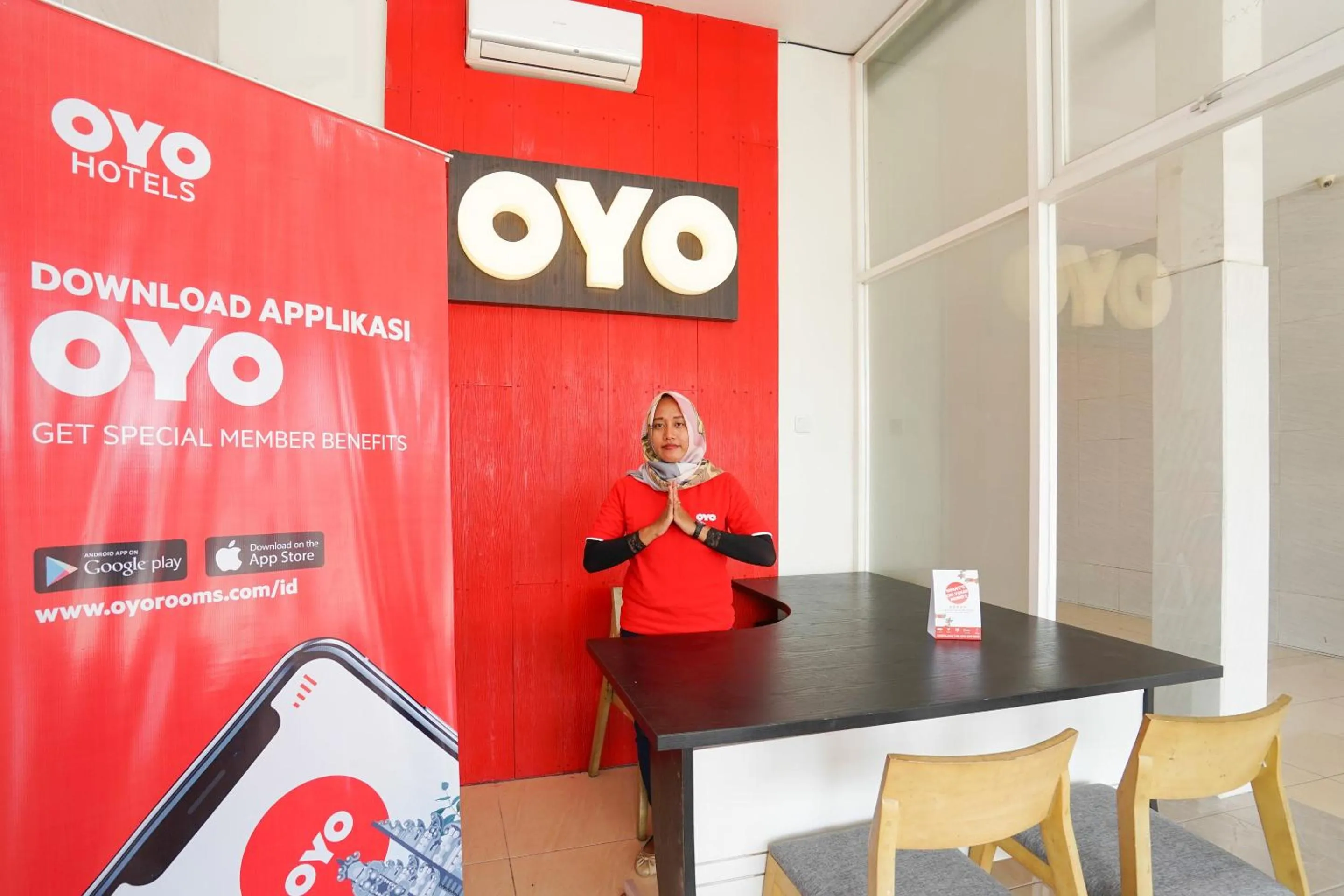 Lobby or reception in Hotel O Mojokerto Guesthouse
