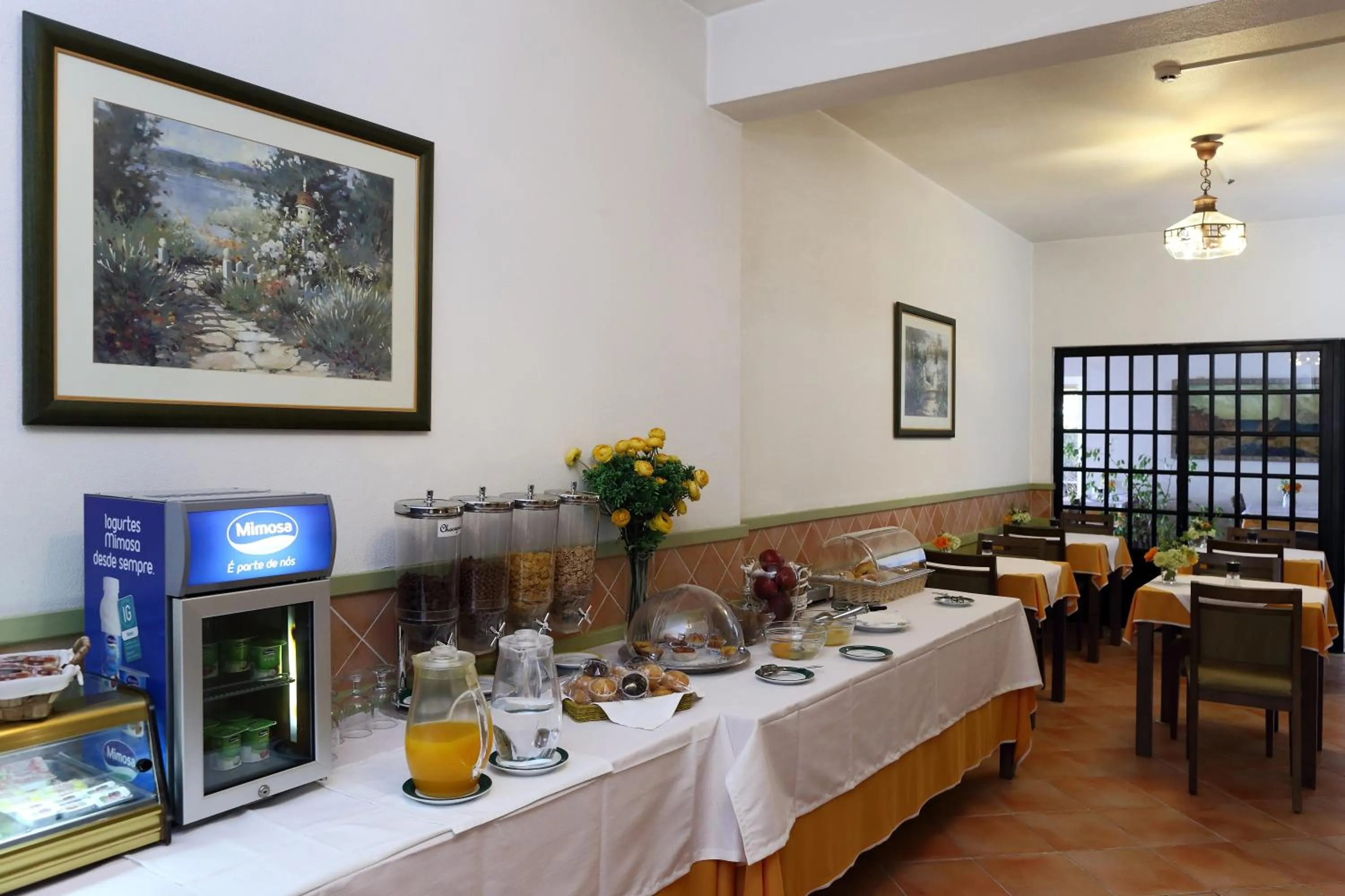 Restaurant/places to eat in Mira Parque