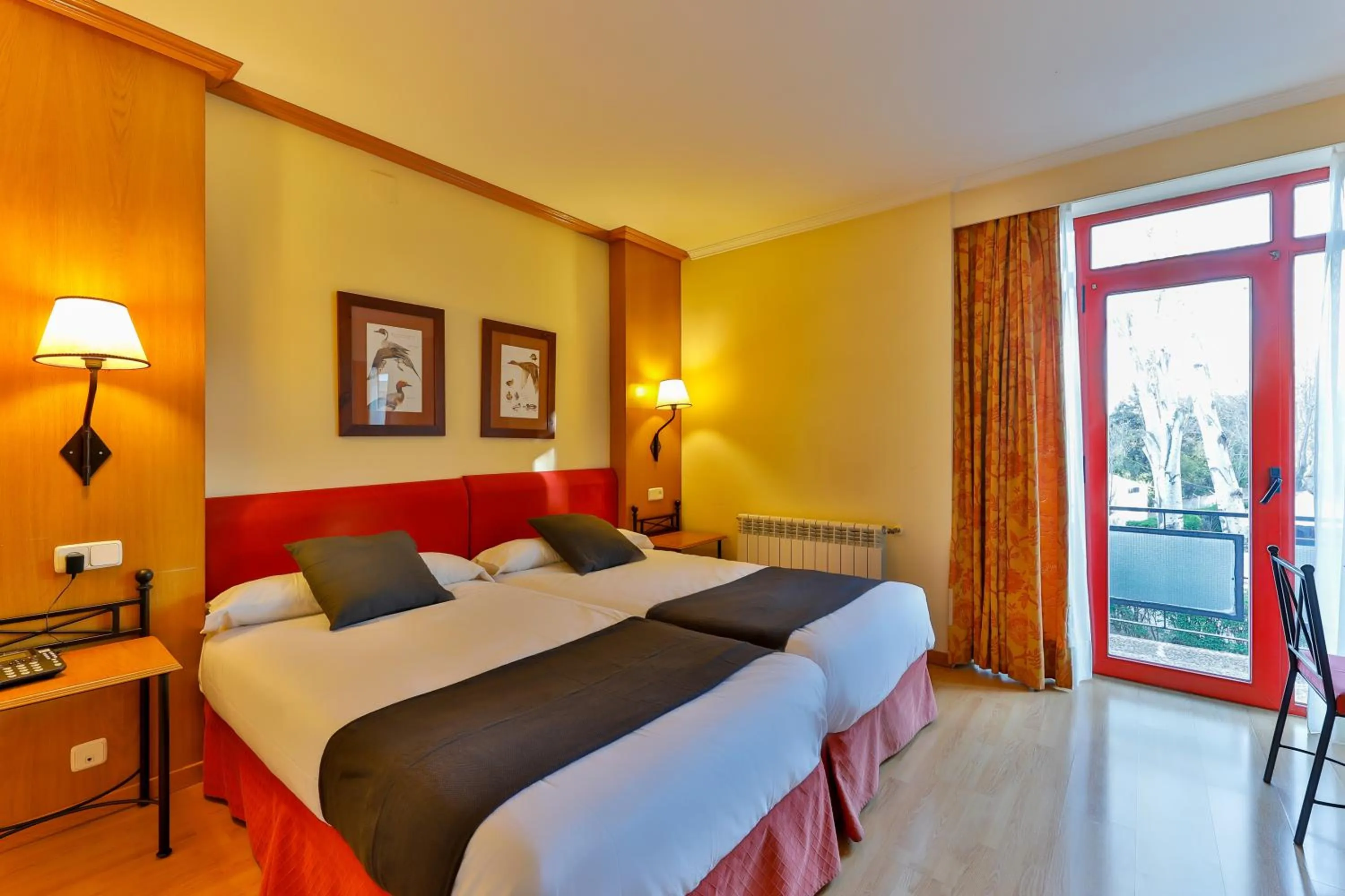 Bedroom, Bed in Área de Servicio El Cruce