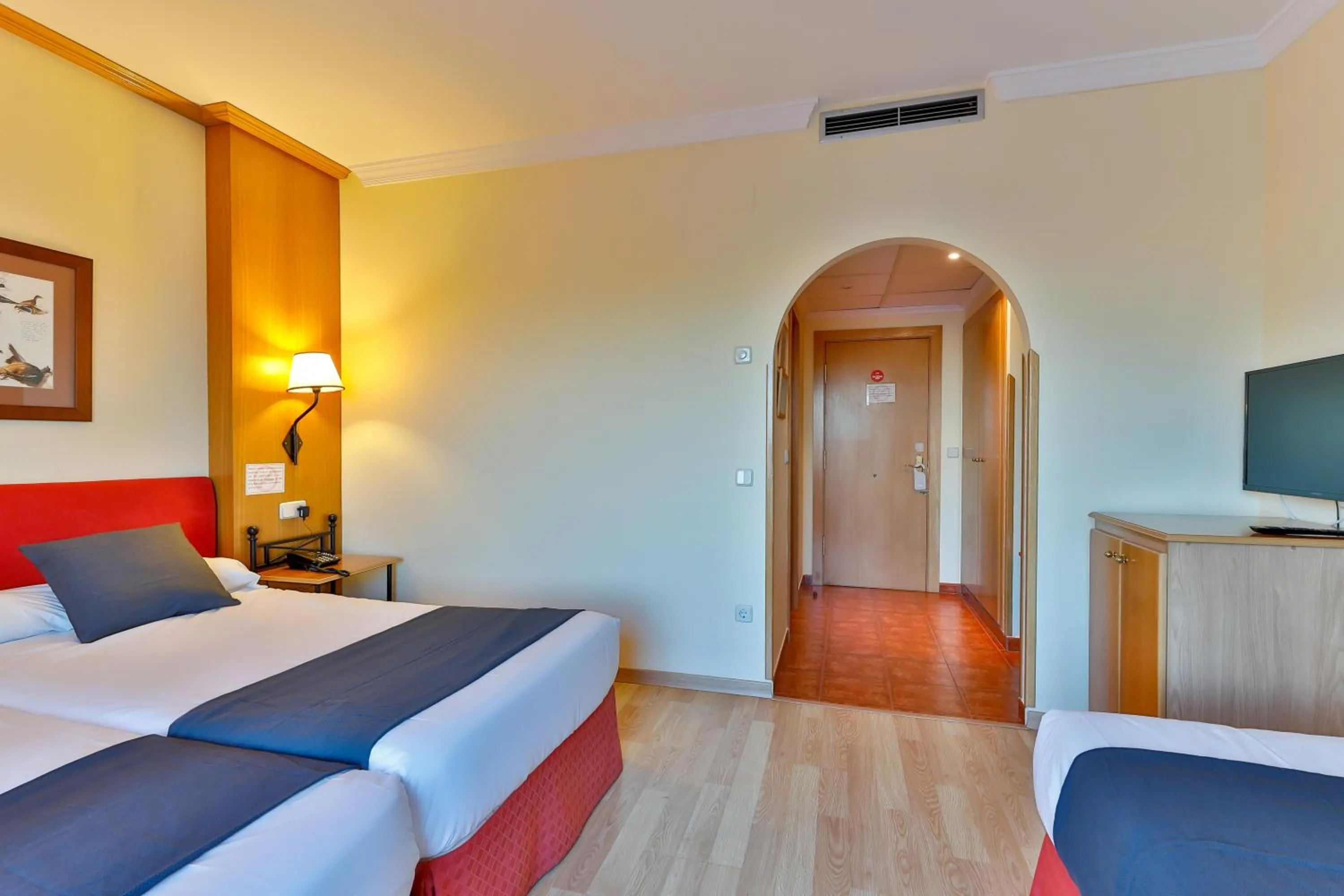 Bedroom, Bed in Área de Servicio El Cruce