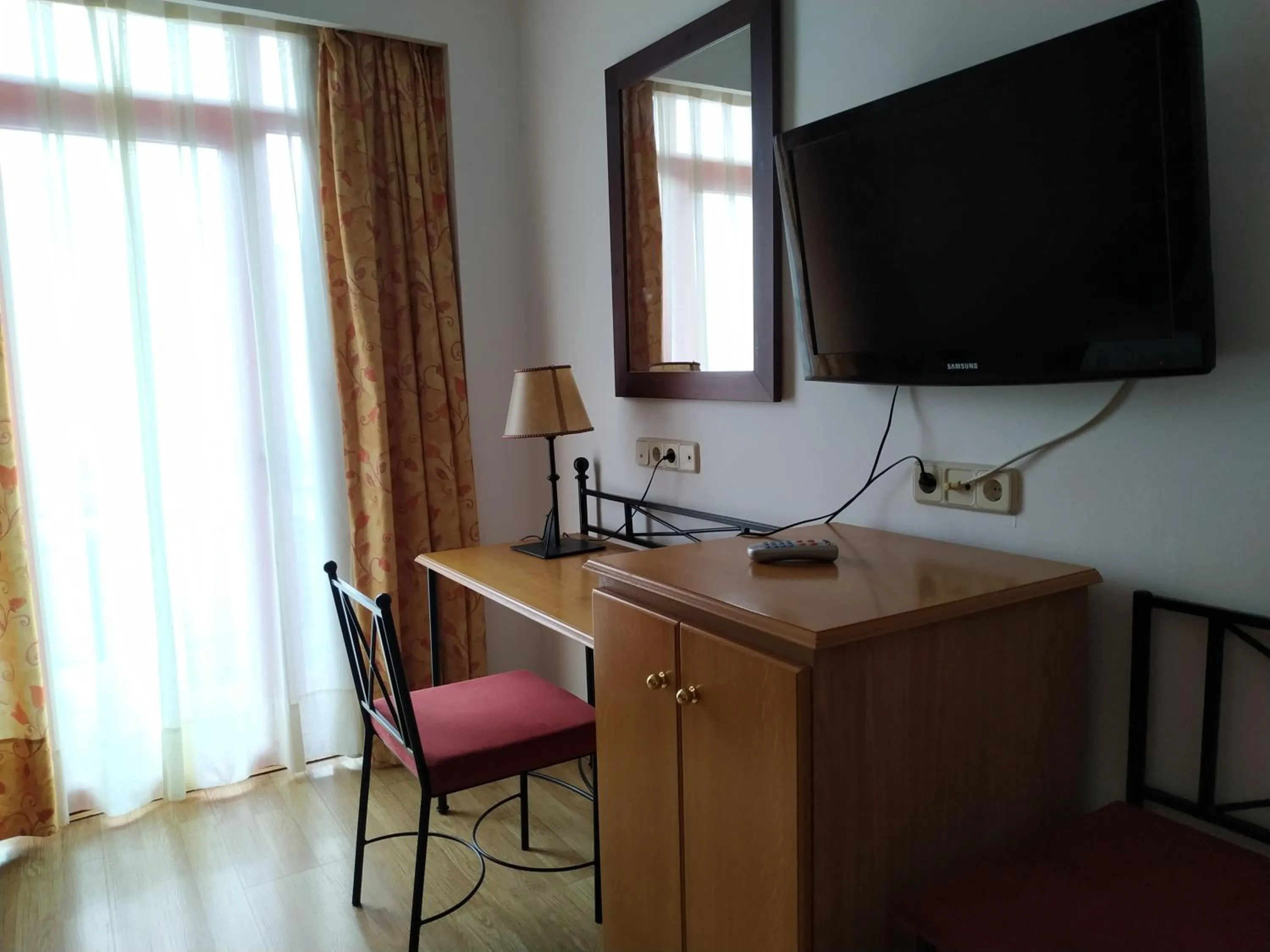 Communal lounge/ TV room in Área de Servicio El Cruce