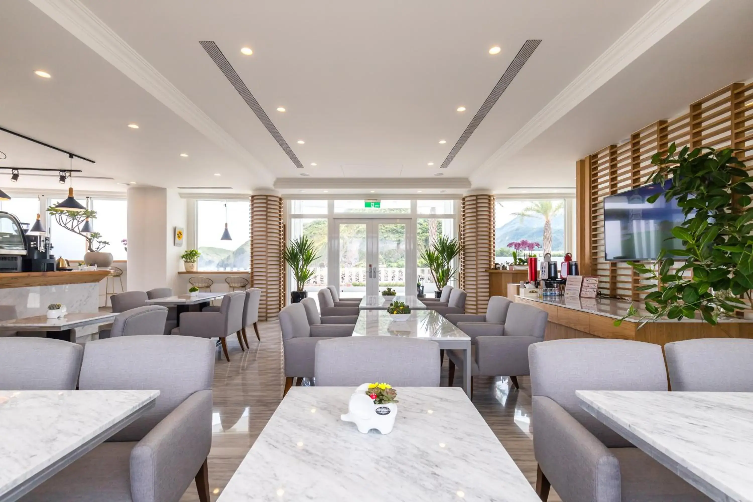 Restaurant/places to eat in Brighthouse Restaurant/places to eat in Brighthouse