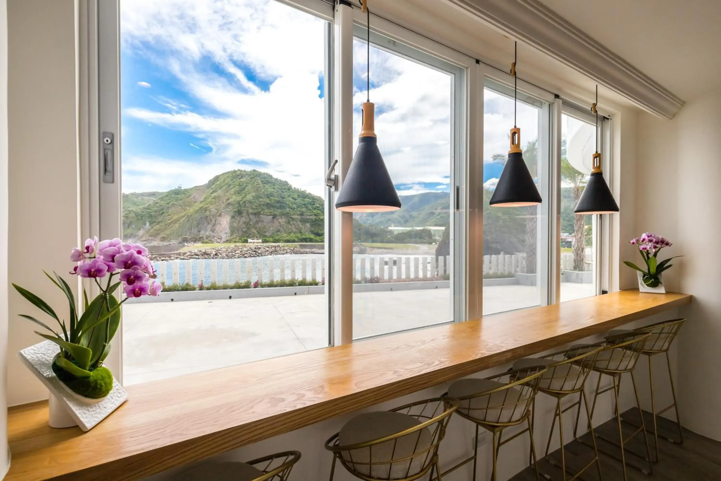 Restaurant/places to eat in Brighthouse Restaurant/places to eat in Brighthouse