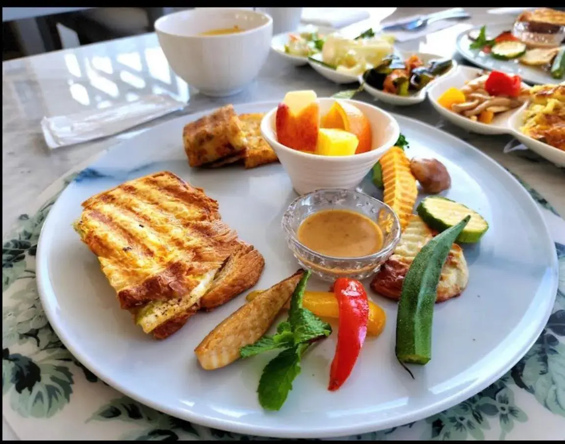 Breakfast in Brighthouse Breakfast in Brighthouse