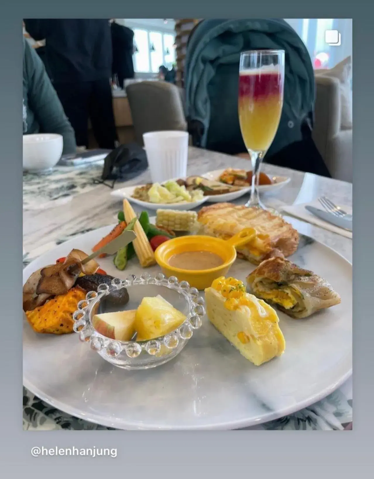 Breakfast in Brighthouse Breakfast in Brighthouse