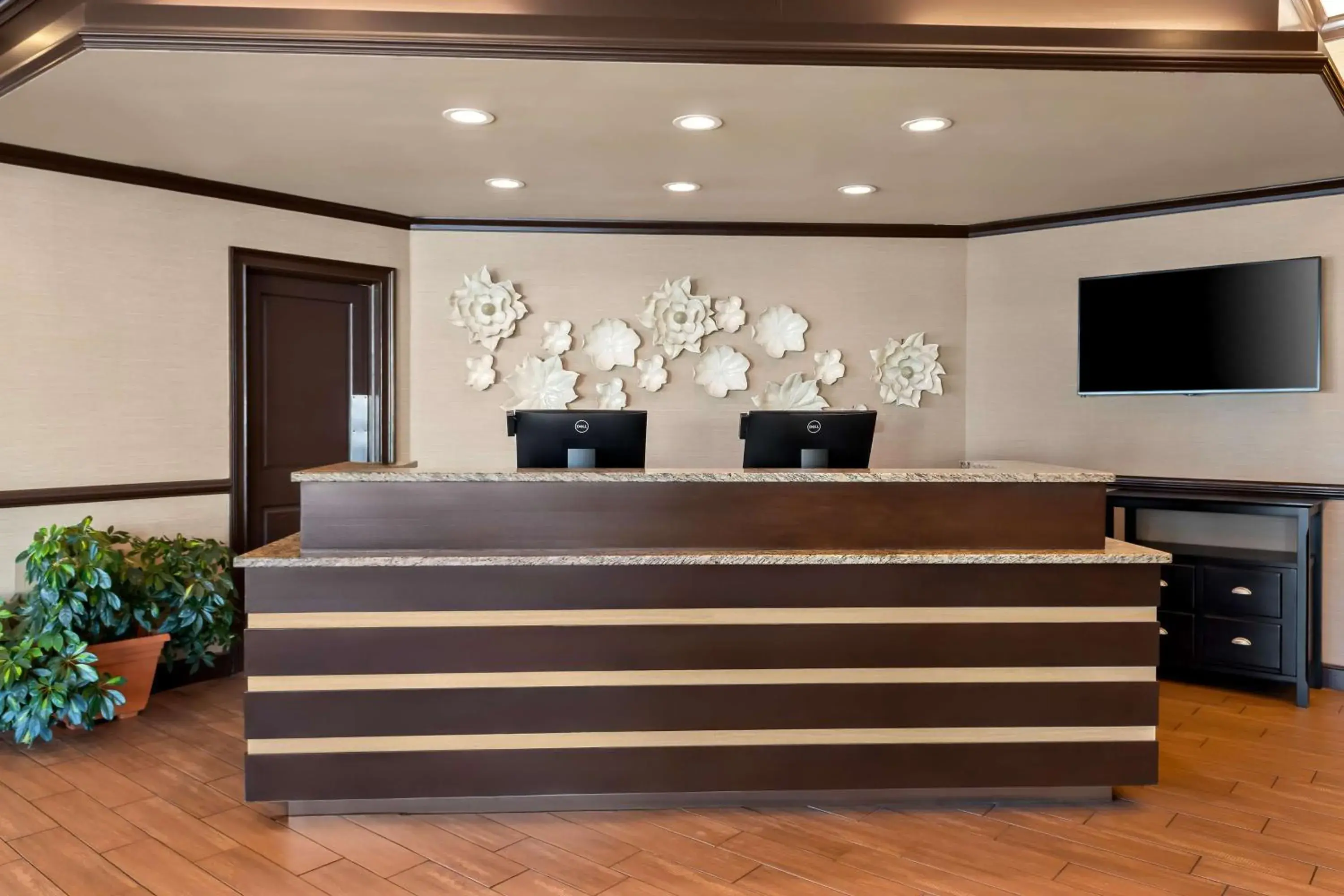 Lobby or reception in Best Western Newport Inn Lobby or reception in Best Western Newport Inn