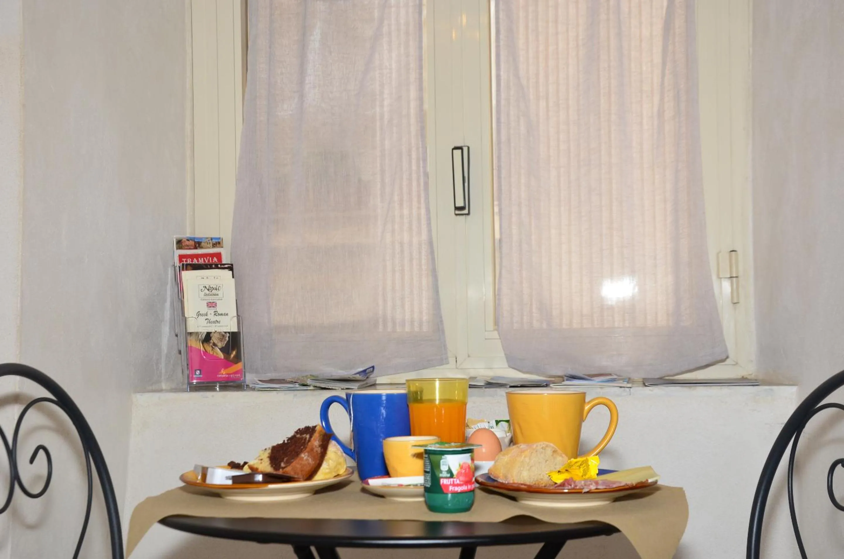 Bedroom in Vicoli di Napoli B&B