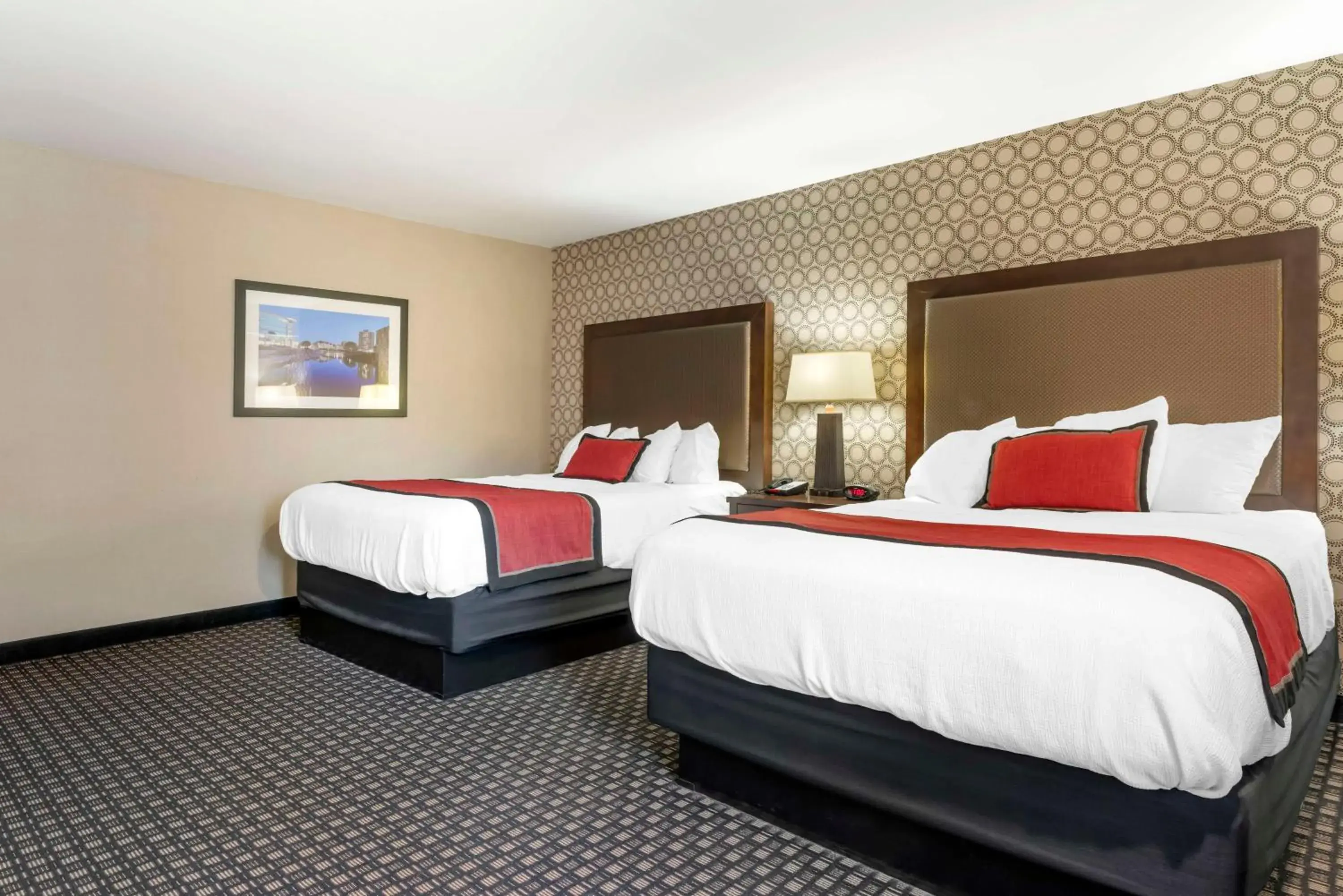 Bedroom, Bed in Best Western Plus Ramkota Hotel Bedroom, Bed in Best Western Plus Ramkota Hotel