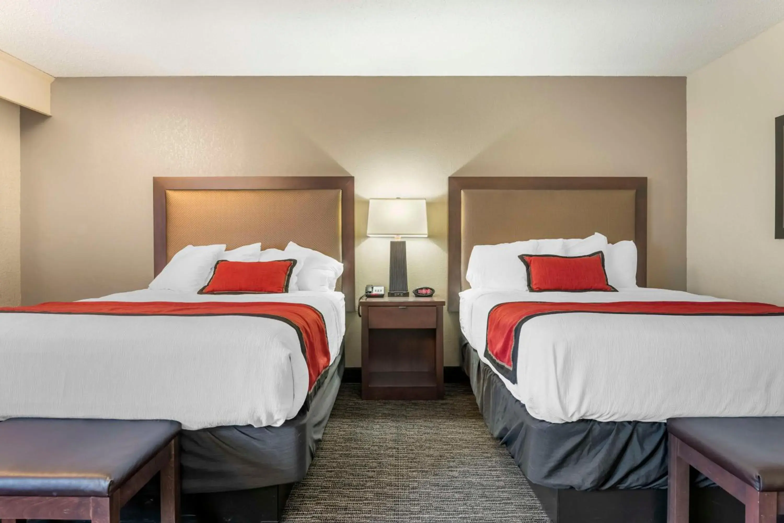 Bedroom, Bed in Best Western Plus Ramkota Hotel Bedroom, Bed in Best Western Plus Ramkota Hotel