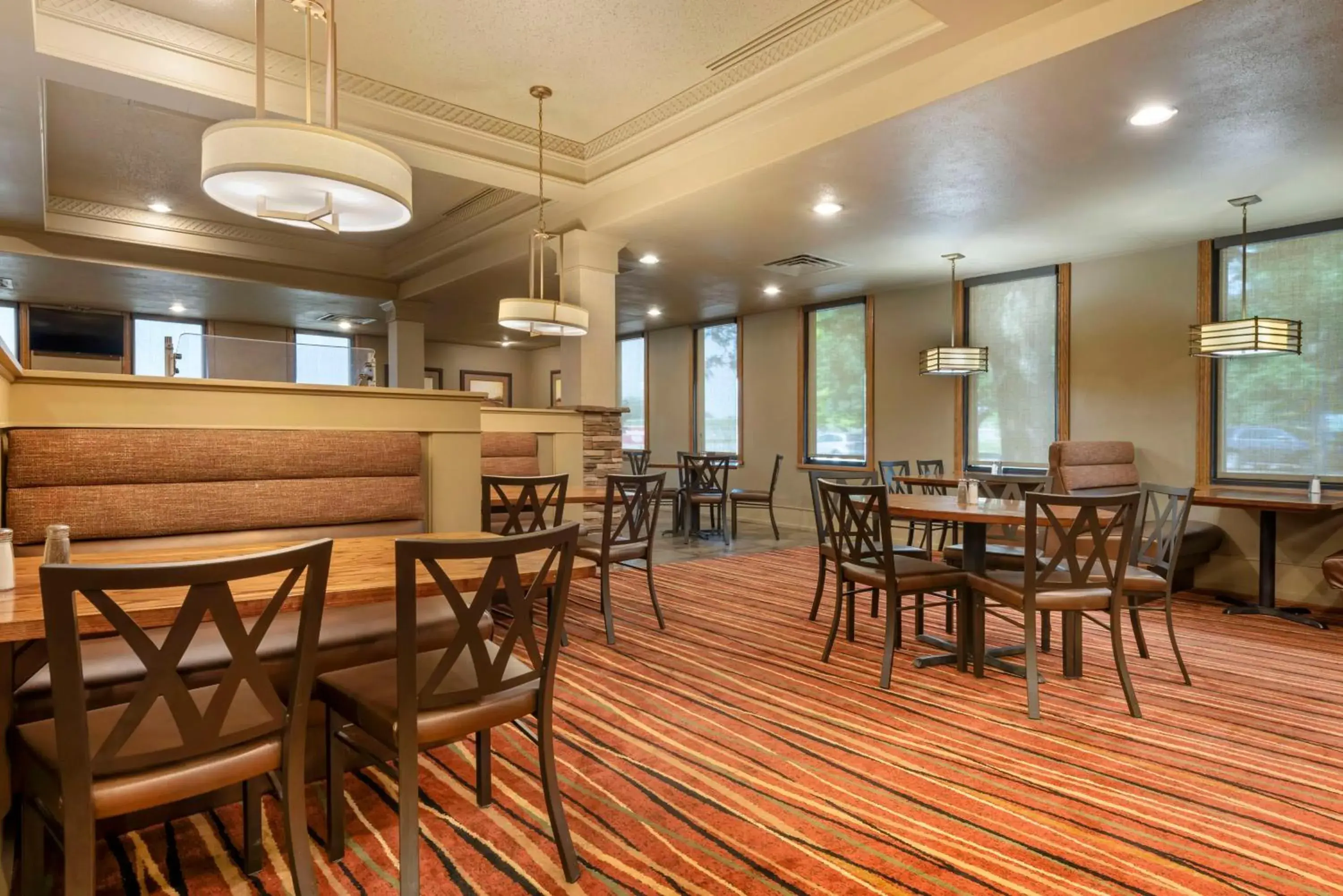 Restaurant/places to eat in Best Western Plus Ramkota Hotel Restaurant/places to eat in Best Western Plus Ramkota Hotel