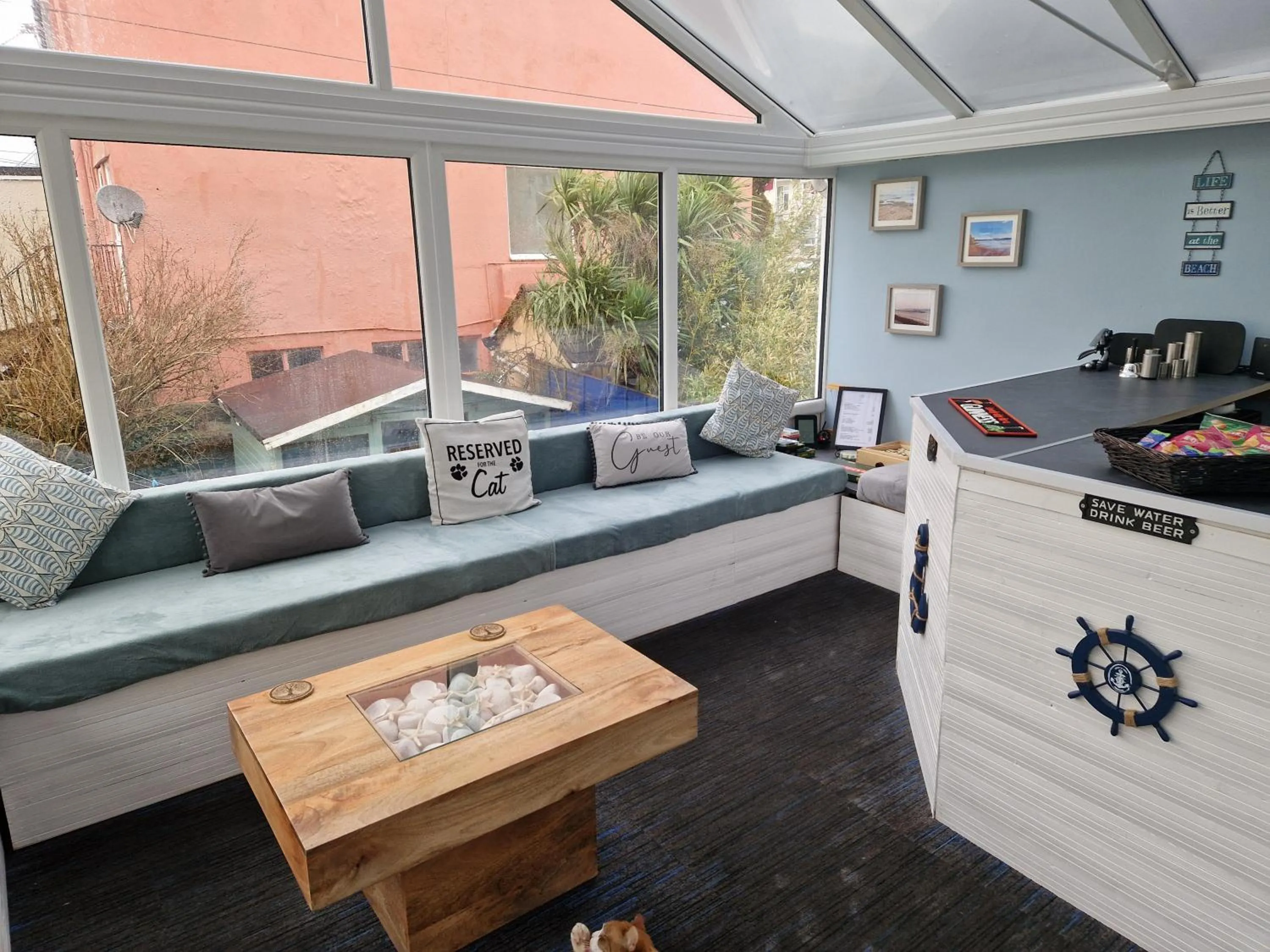 Lounge or bar in Ambassador Guest House