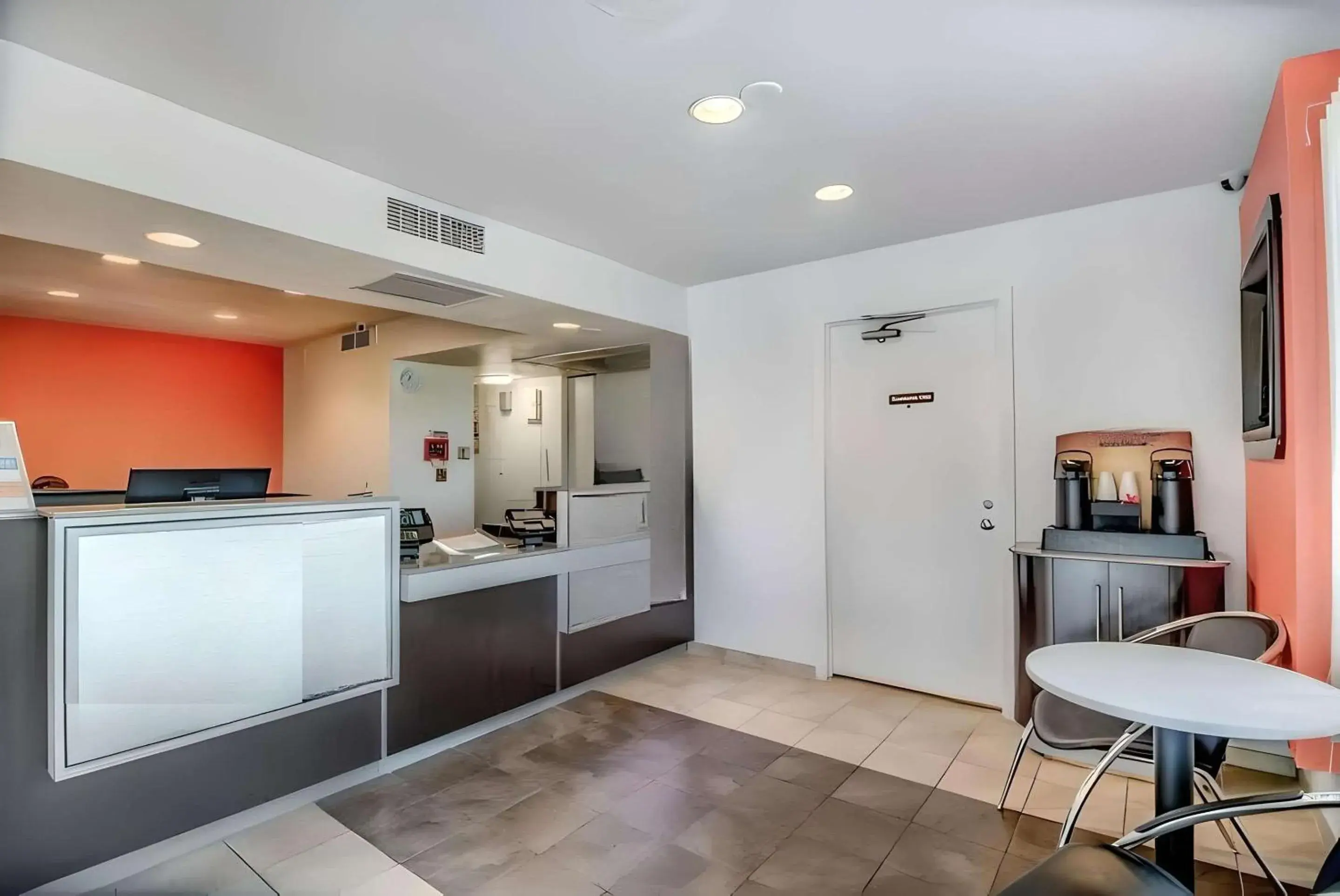 Lobby or reception in Park Inn by Radisson, Tracy Lobby or reception in Park Inn by Radisson, Tracy