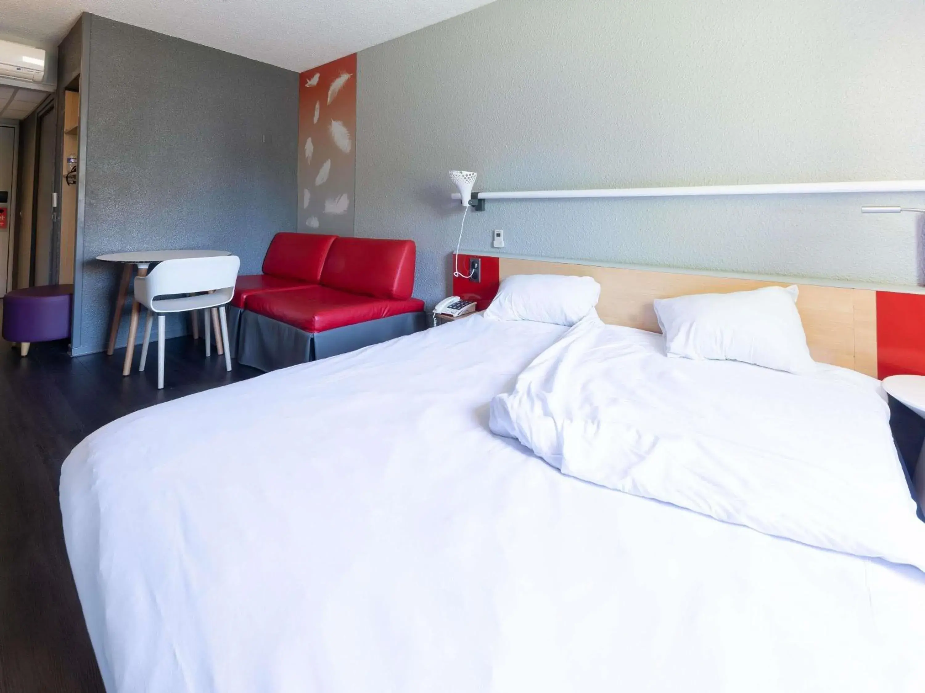 Property building, Bed in ibis Vesoul Property building, Bed in ibis Vesoul