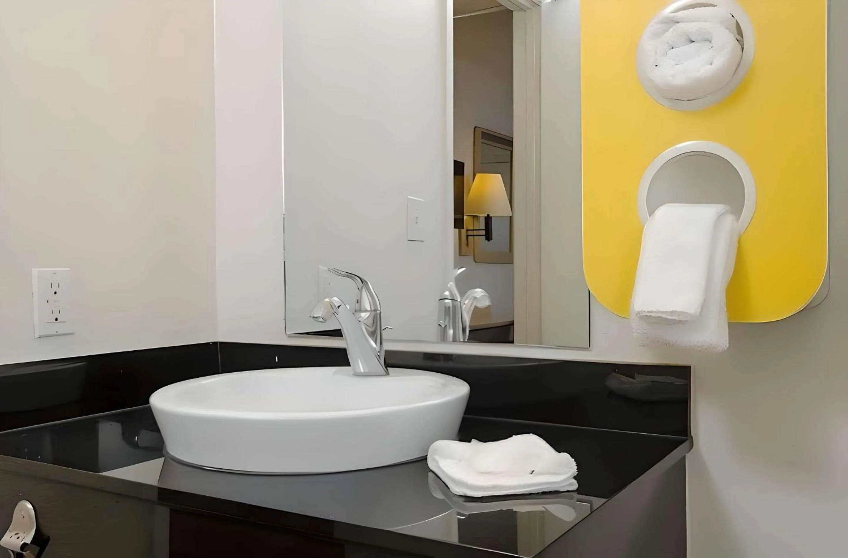 Bedroom in Park Inn by Radisson, Turlock