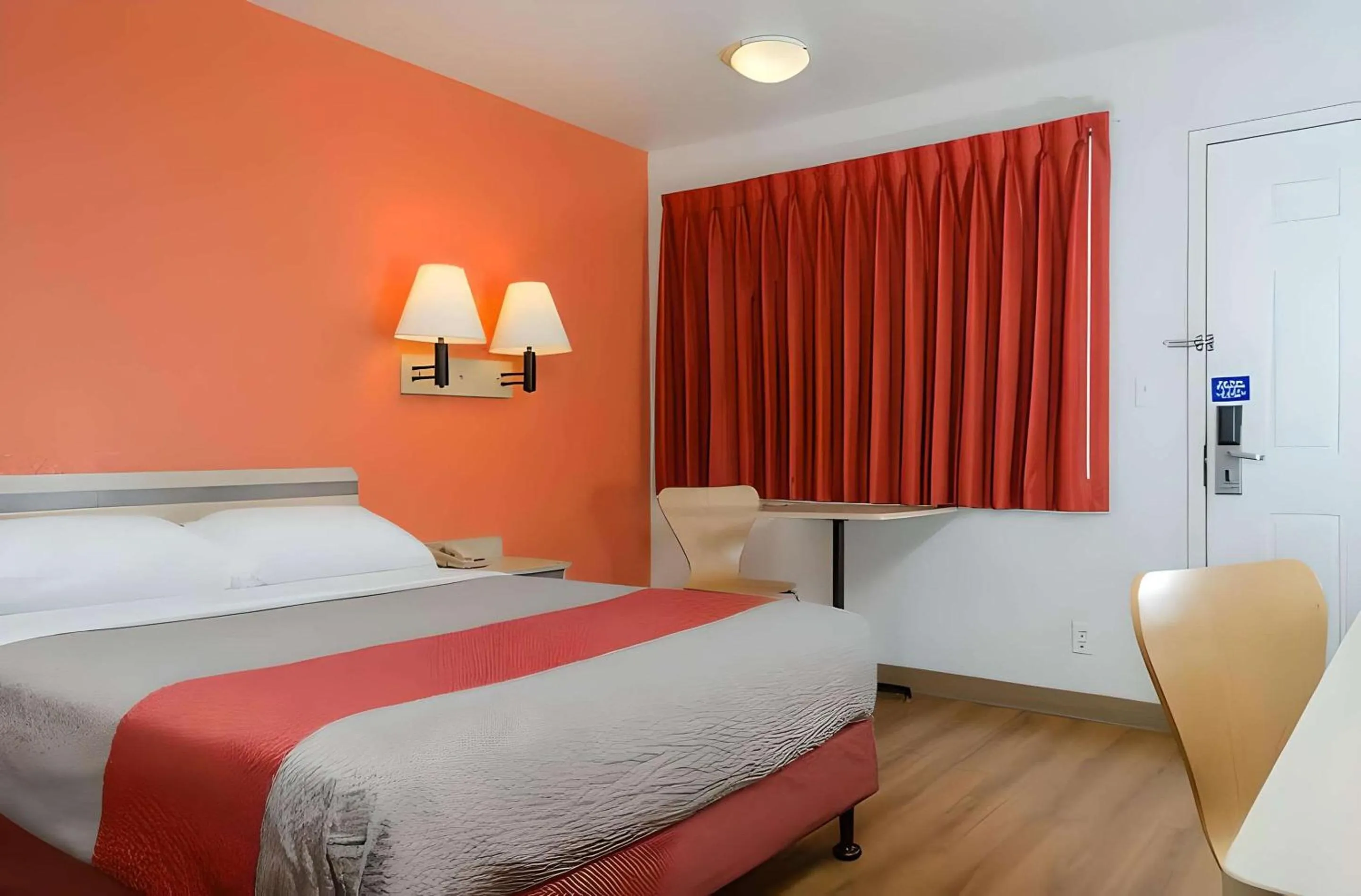 Bedroom in Park Inn by Radisson, Turlock