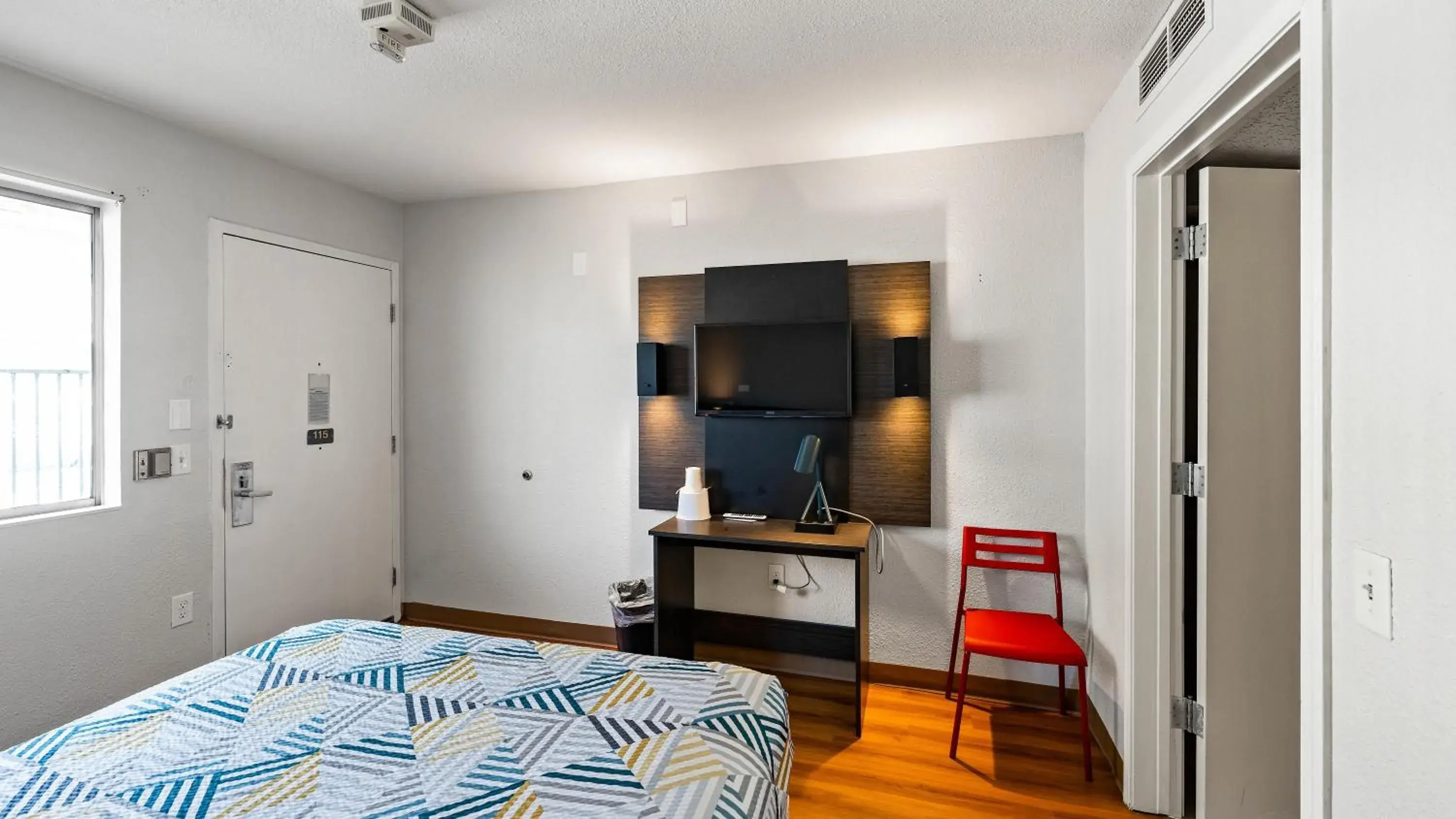 Bedroom, Bed in Motel 6-Kalispell, MT Bedroom, Bed in Motel 6-Kalispell, MT