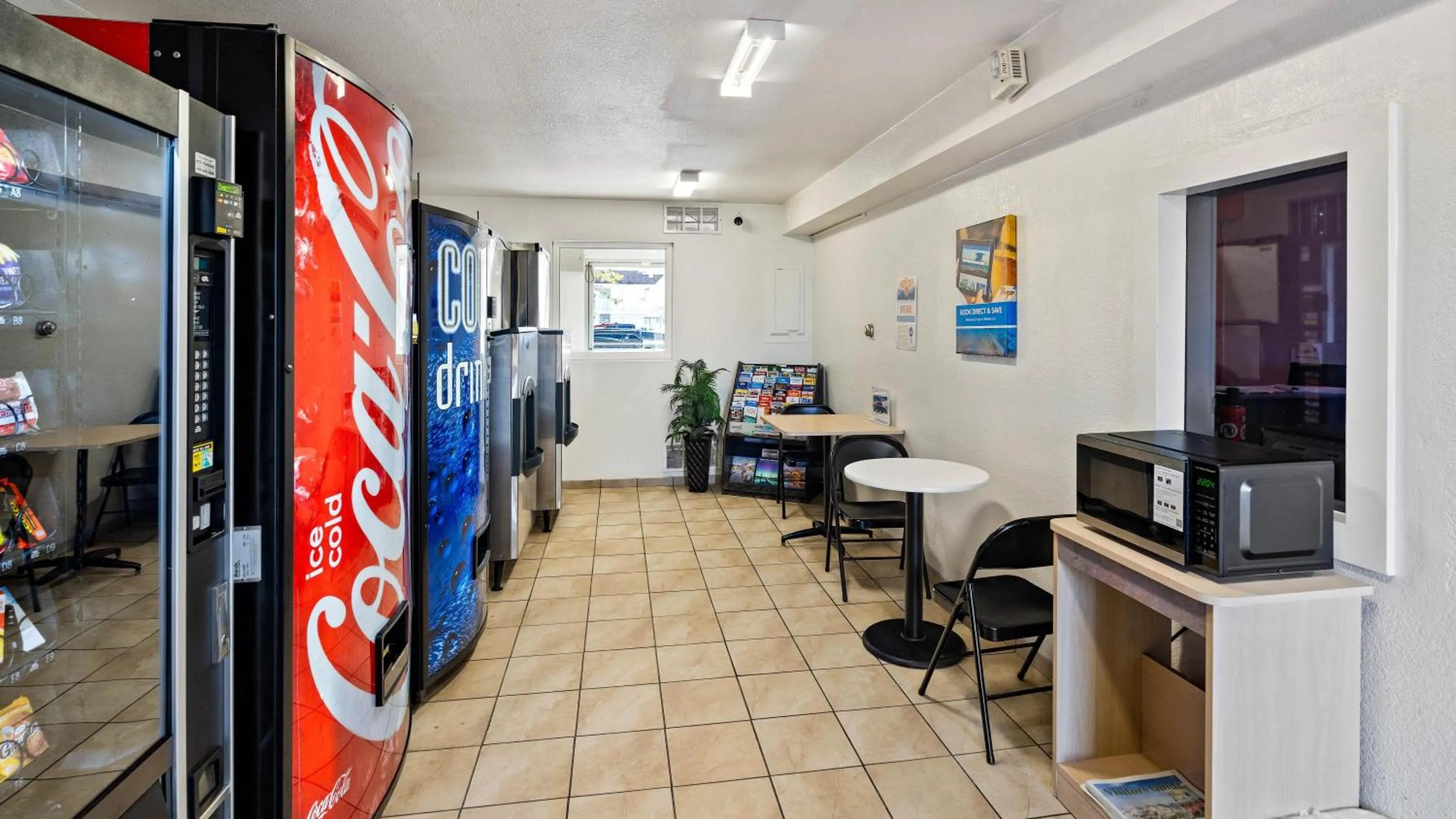 Property building in Motel 6-Kalispell, MT
