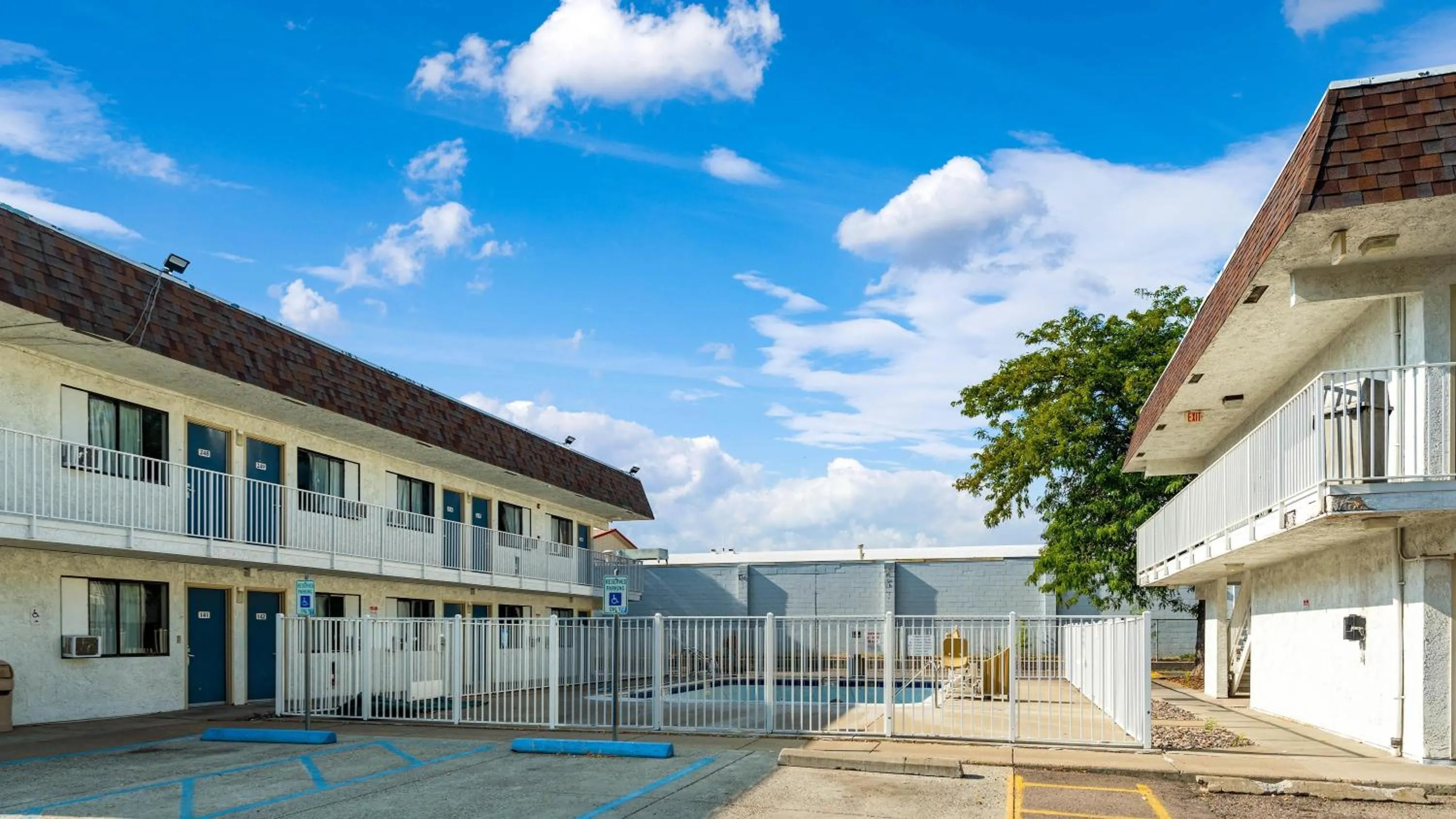 Property building in Motel 6-Kalispell, MT