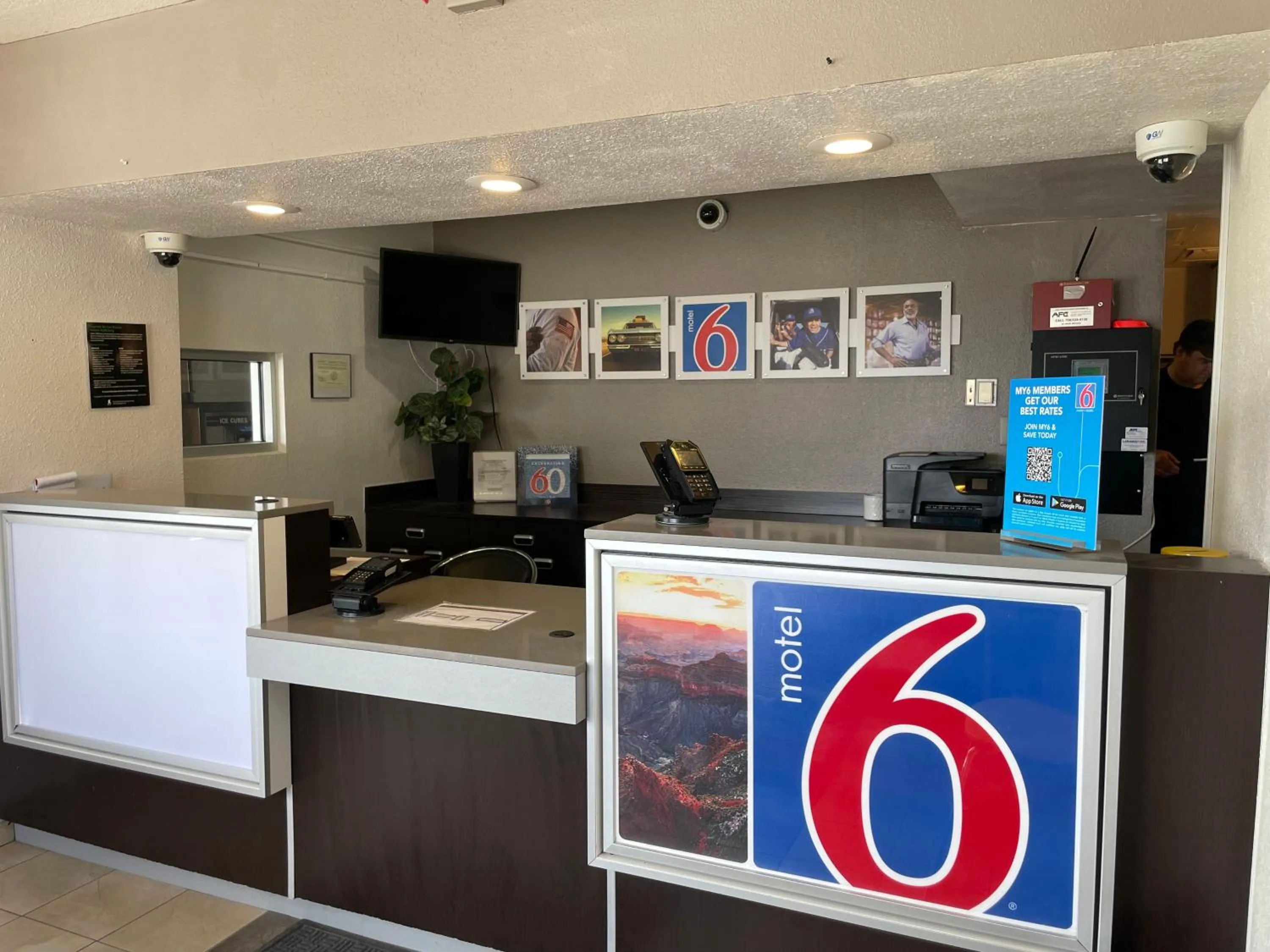 Lobby or reception in Motel 6 Cheyenne, WY