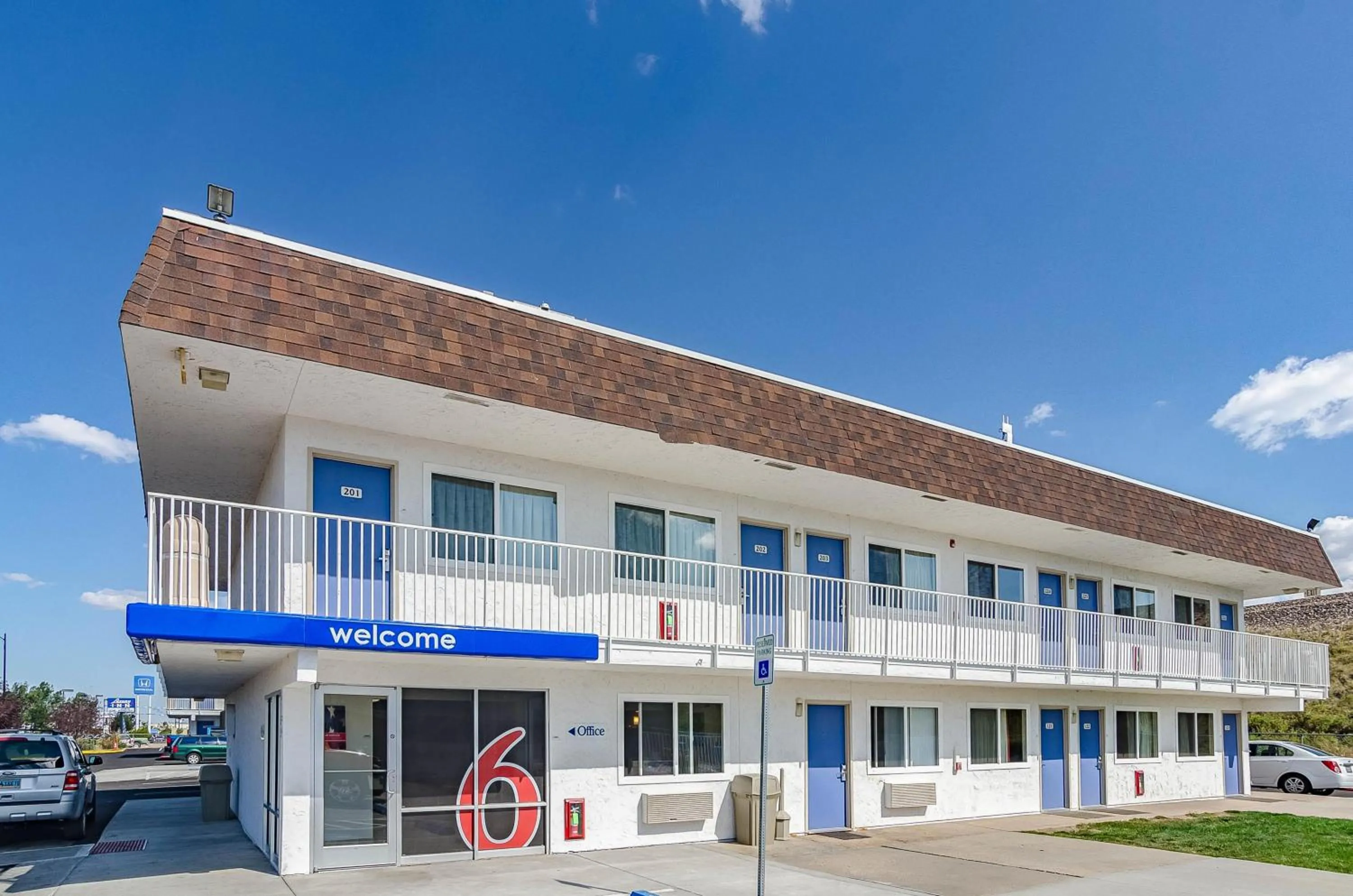Property building in Motel 6 Cheyenne, WY