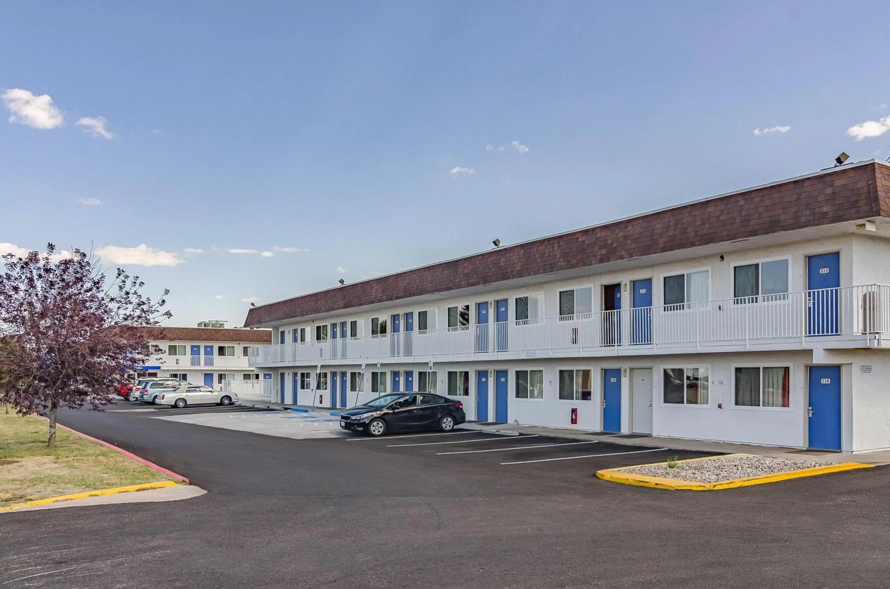 Property building in Motel 6 Cheyenne, WY Property building in Motel 6 Cheyenne, WY