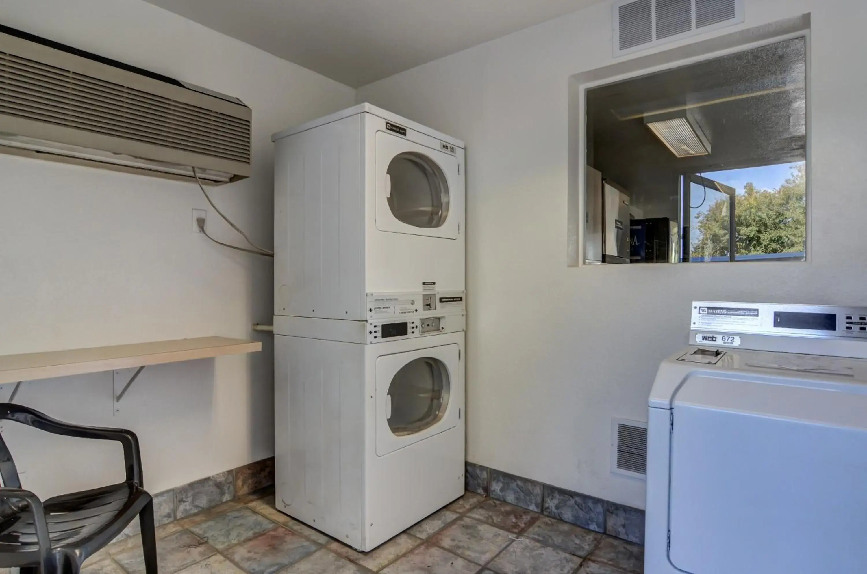 Other, Kitchen/Kitchenette in Motel 6-Fort Collins, CO