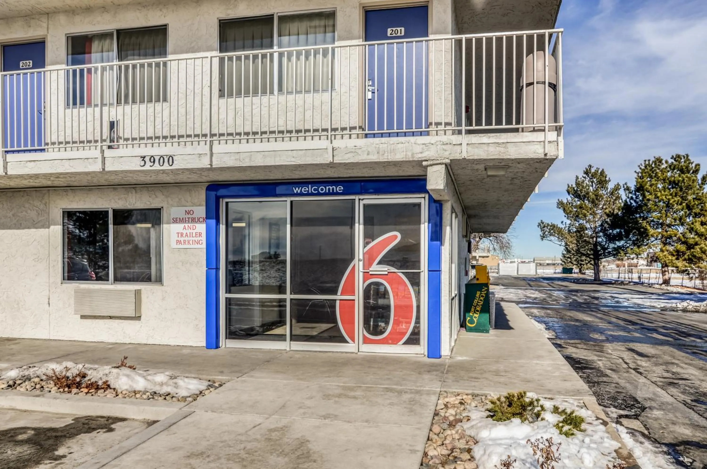 Property building in Motel 6 Fort Collins, CO