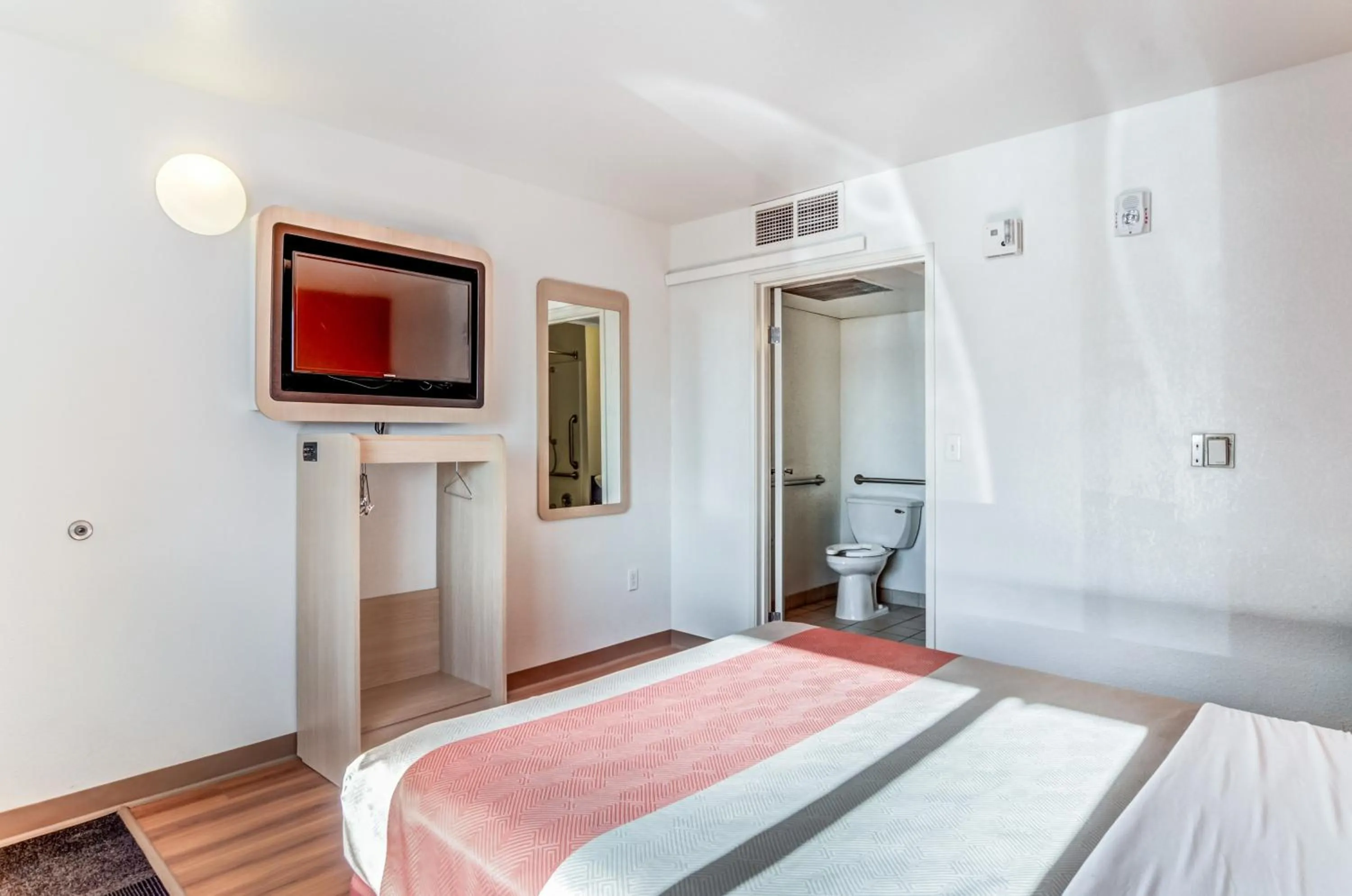 Bedroom, Bed in Park Inn by Radisson, Fort Collins