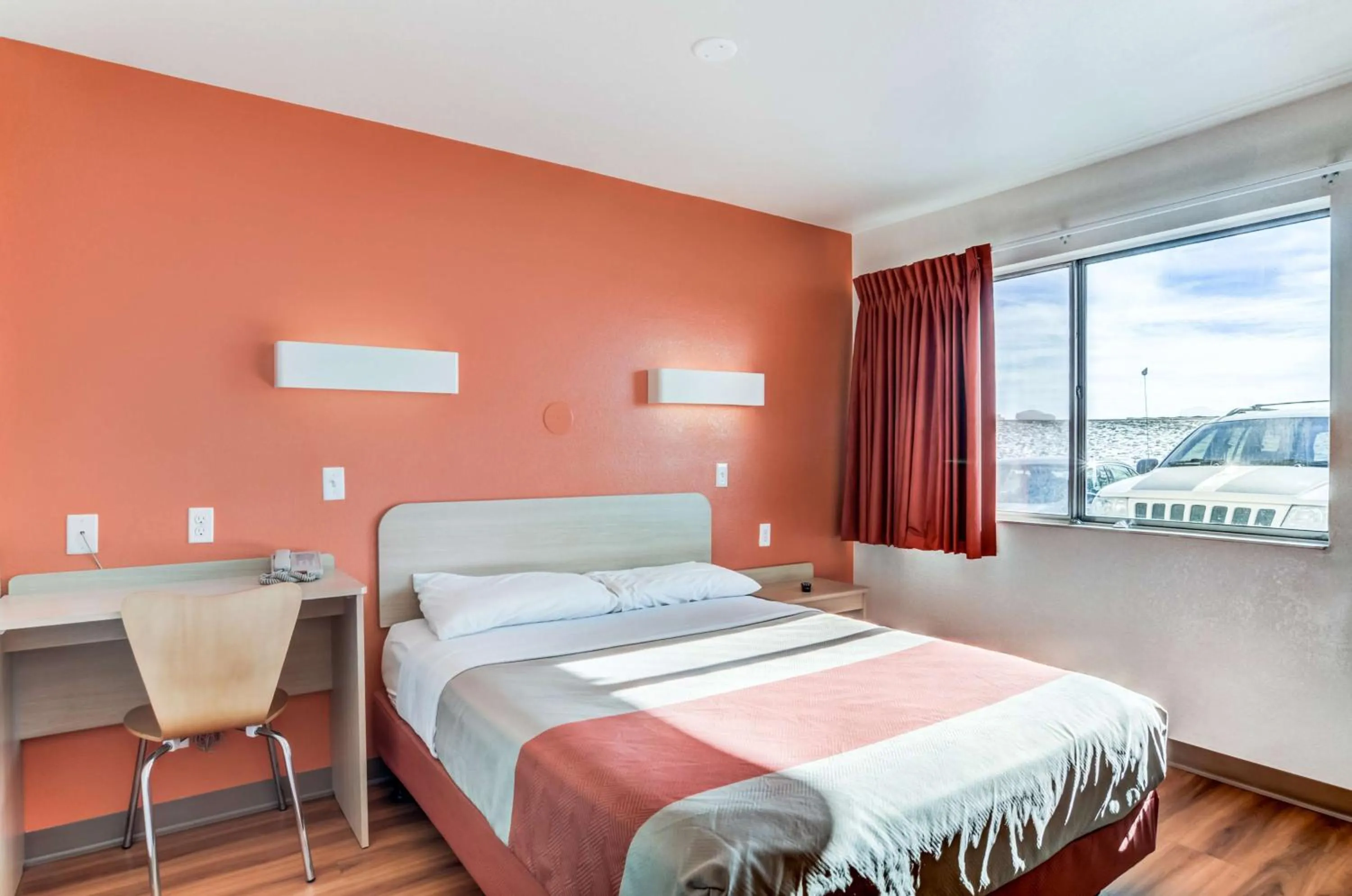 Photo of the whole room, Bed in Park Inn by Radisson, Fort Collins