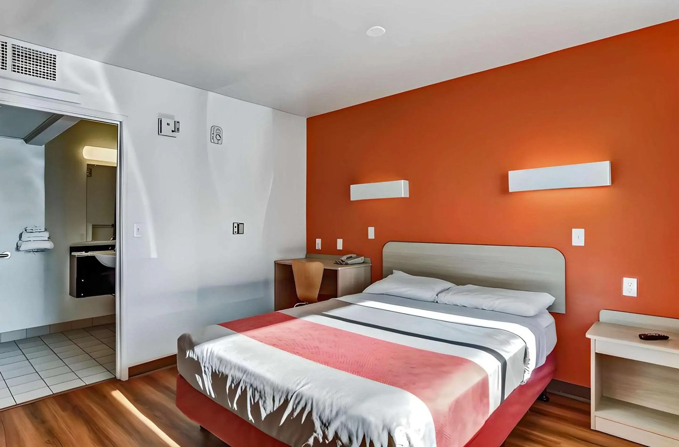 Bedroom, Bed in Park Inn by Radisson, Fort Collins Bedroom, Bed in Park Inn by Radisson, Fort Collins