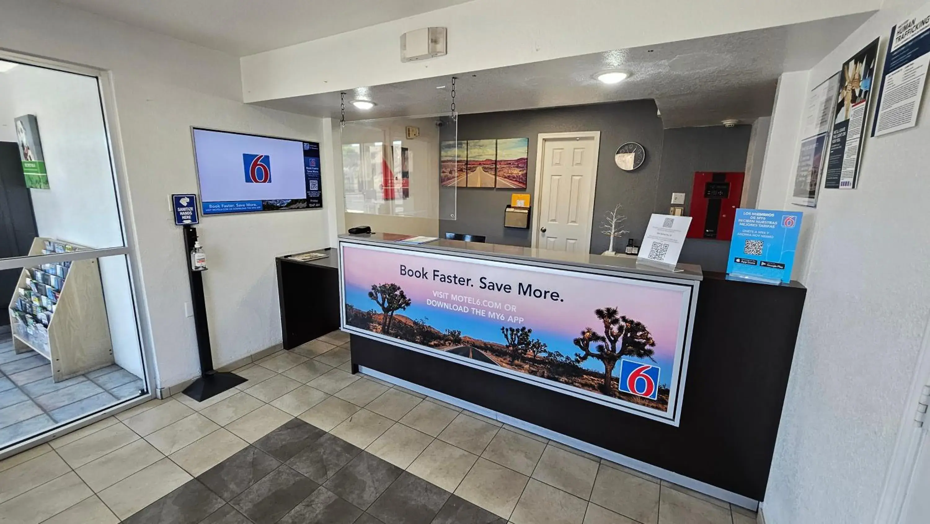 Lobby or reception in Motel 6-Blythe, CA Lobby or reception in Motel 6-Blythe, CA