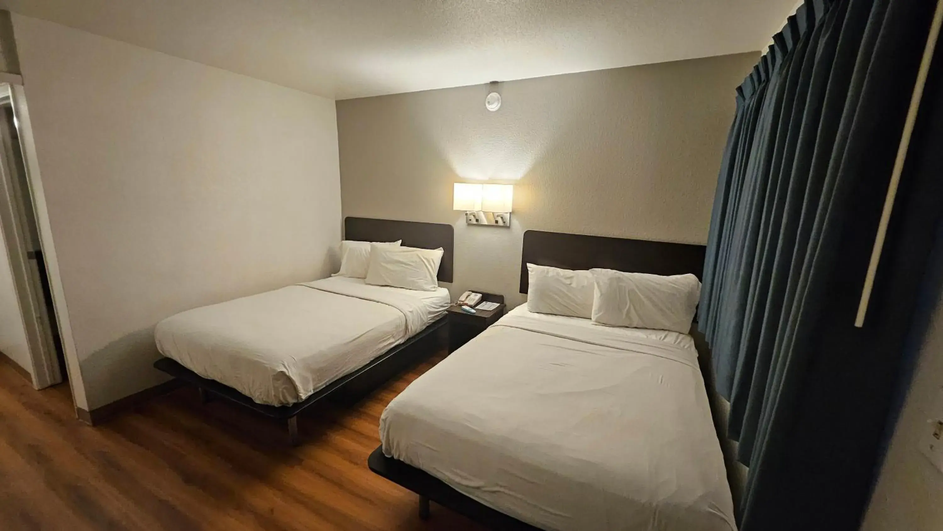 Bed in Motel 6-Blythe, CA Bed in Motel 6-Blythe, CA