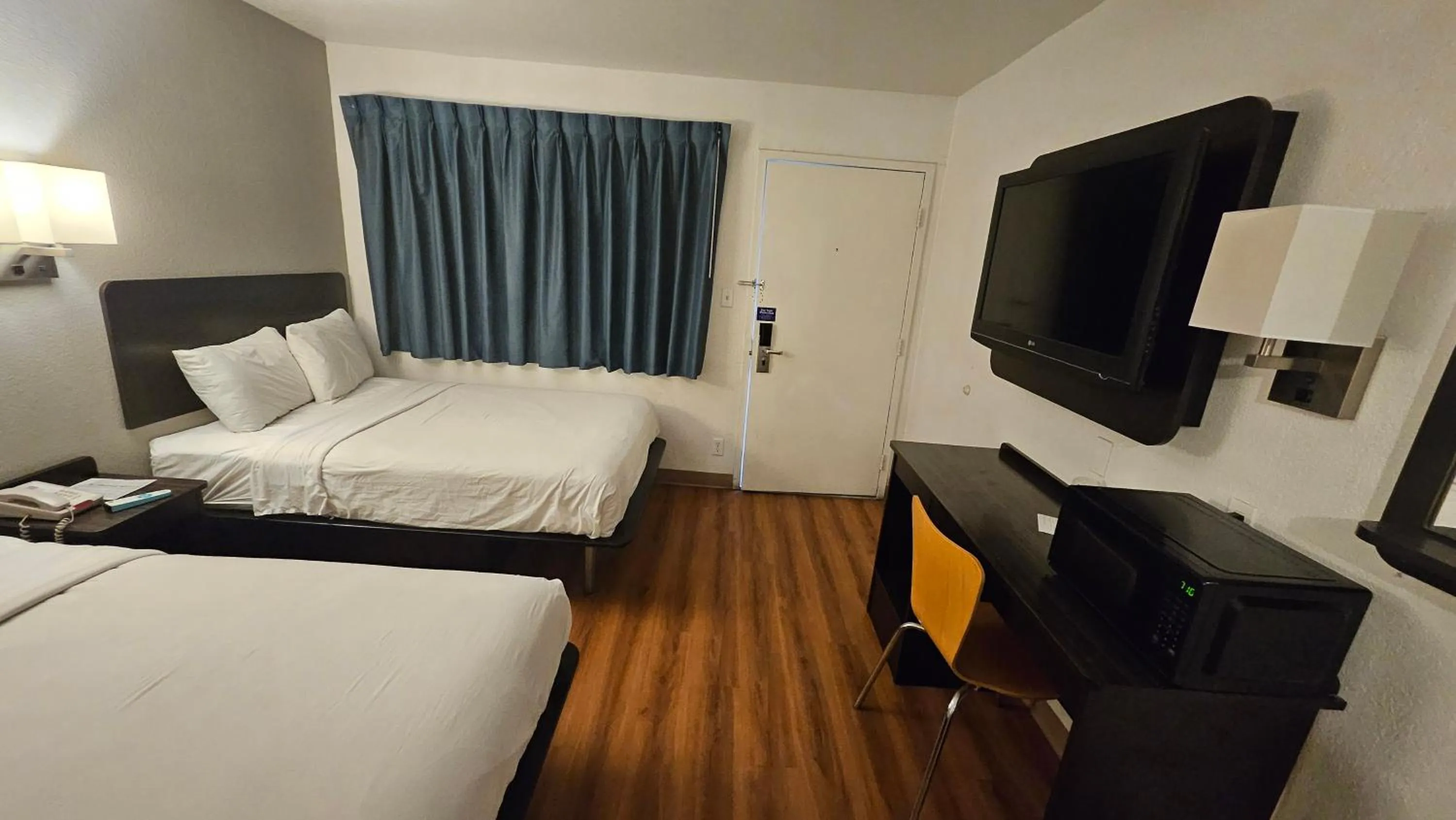 Bed in Motel 6-Blythe, CA