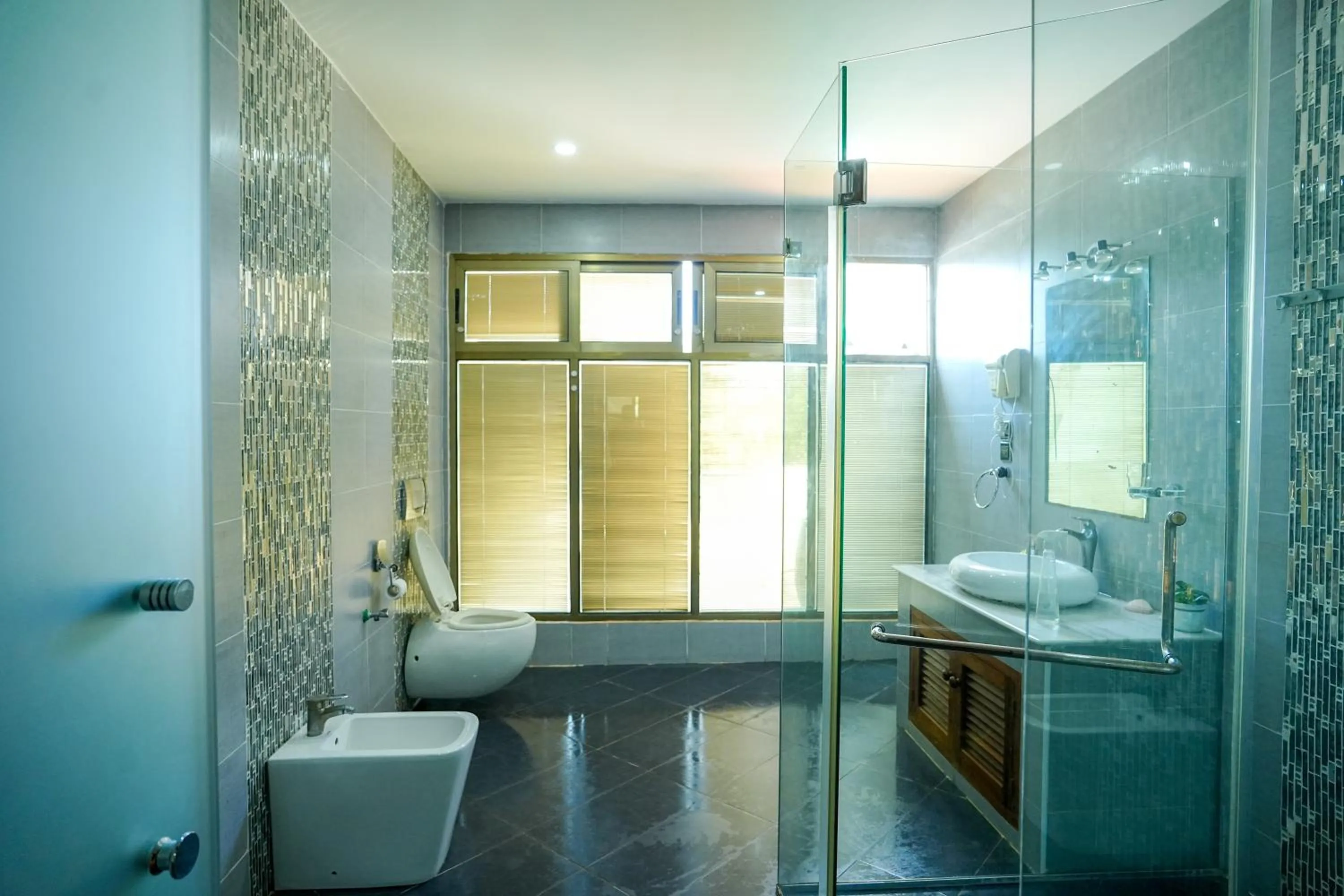 Toilet in Seaclusion Diani