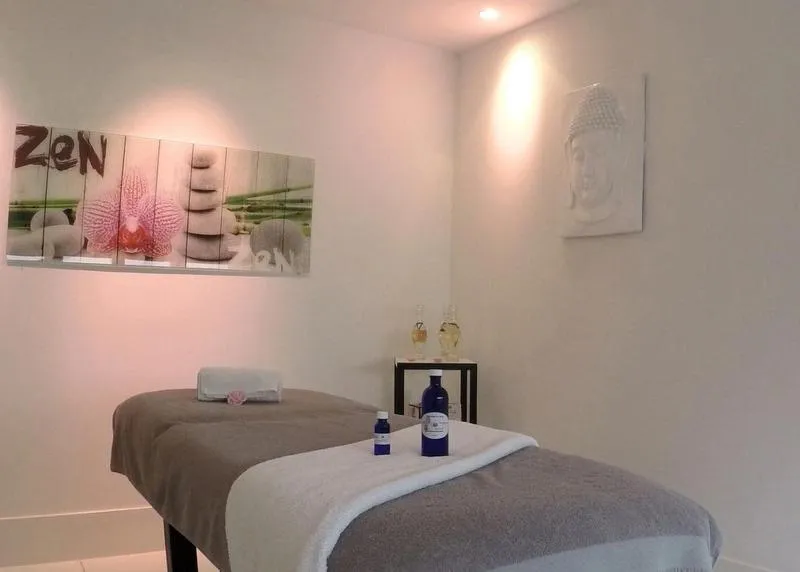 Activities, Bed in Le César Hôtel