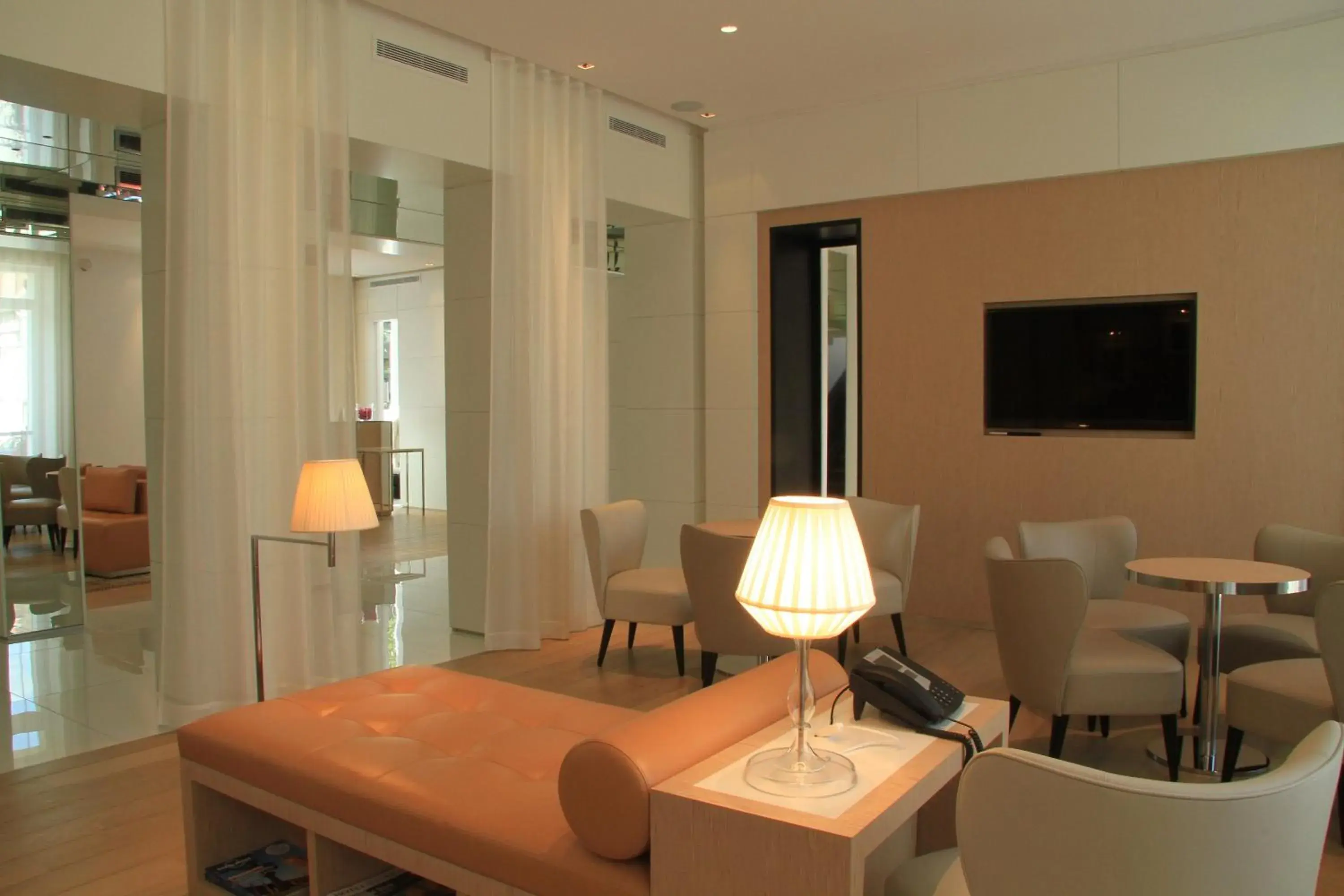 Restaurant/places to eat in Le César Hôtel Restaurant/places to eat in Le César Hôtel