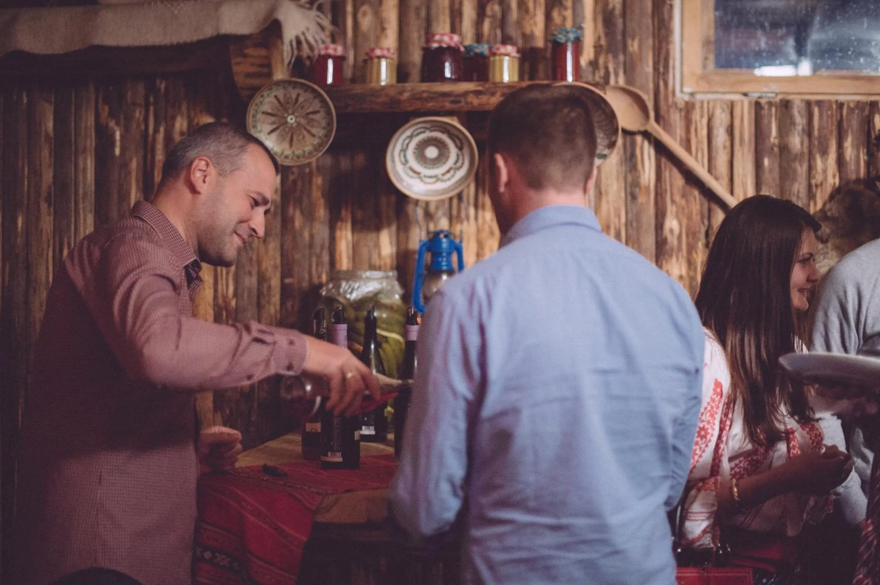 Restaurant/places to eat in Cabana Trei Brazi