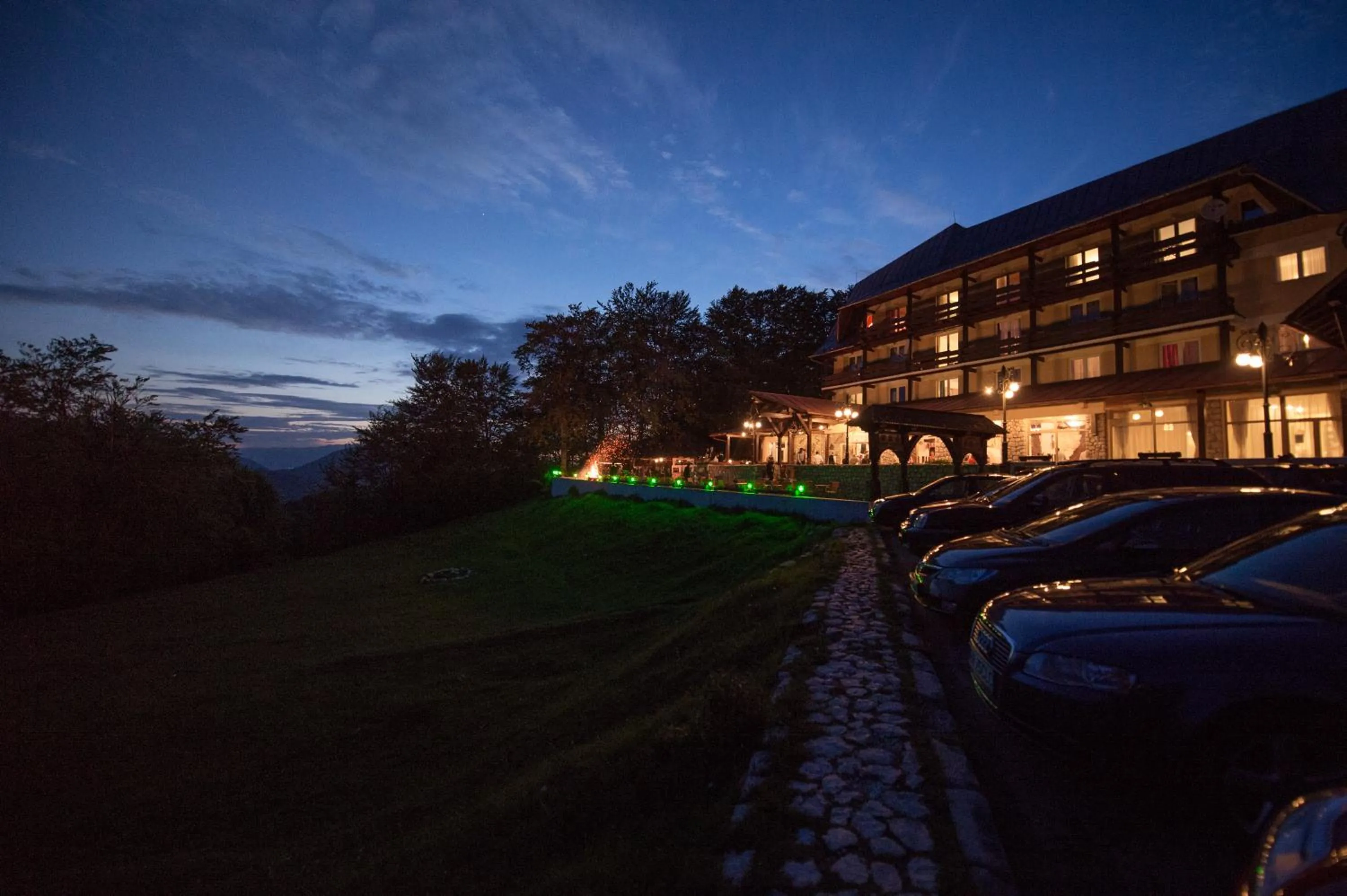 Facade/entrance in Cabana Trei Brazi