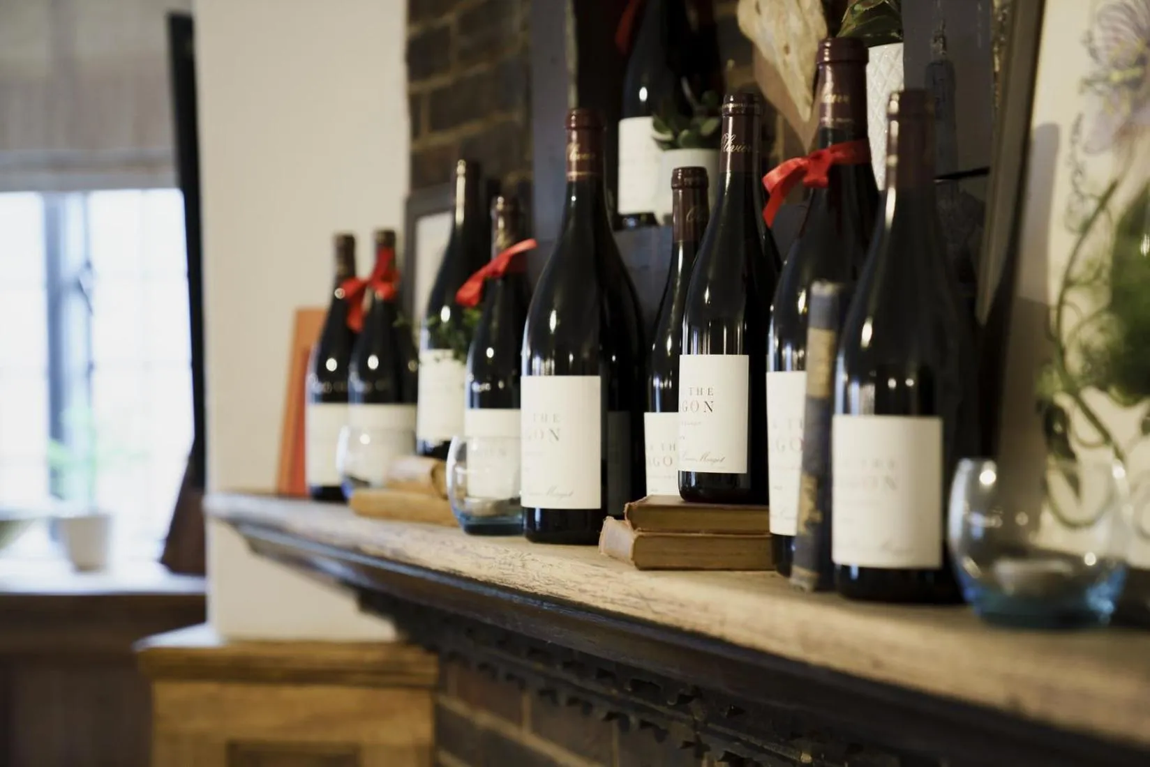 Lounge or bar in Bel and The Dragon at Red Lion Wendover