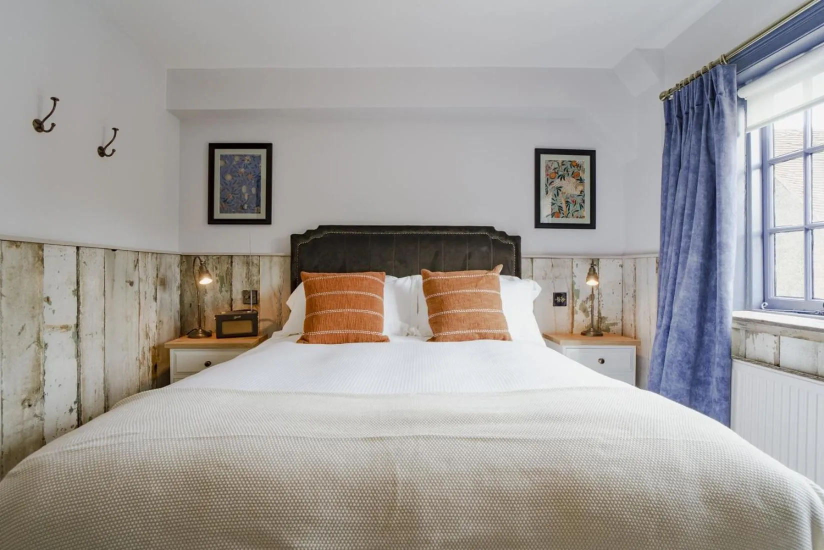 Bedroom, Bed in Bel and The Dragon at Red Lion Wendover