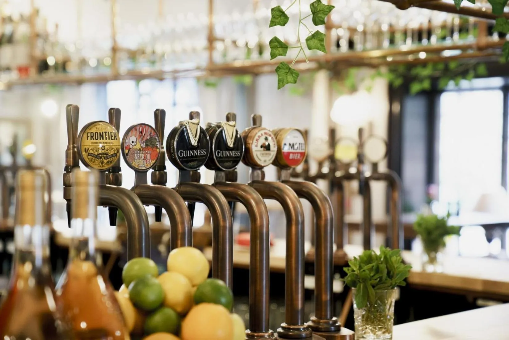 Lounge or bar in Bel and The Dragon at Red Lion Wendover