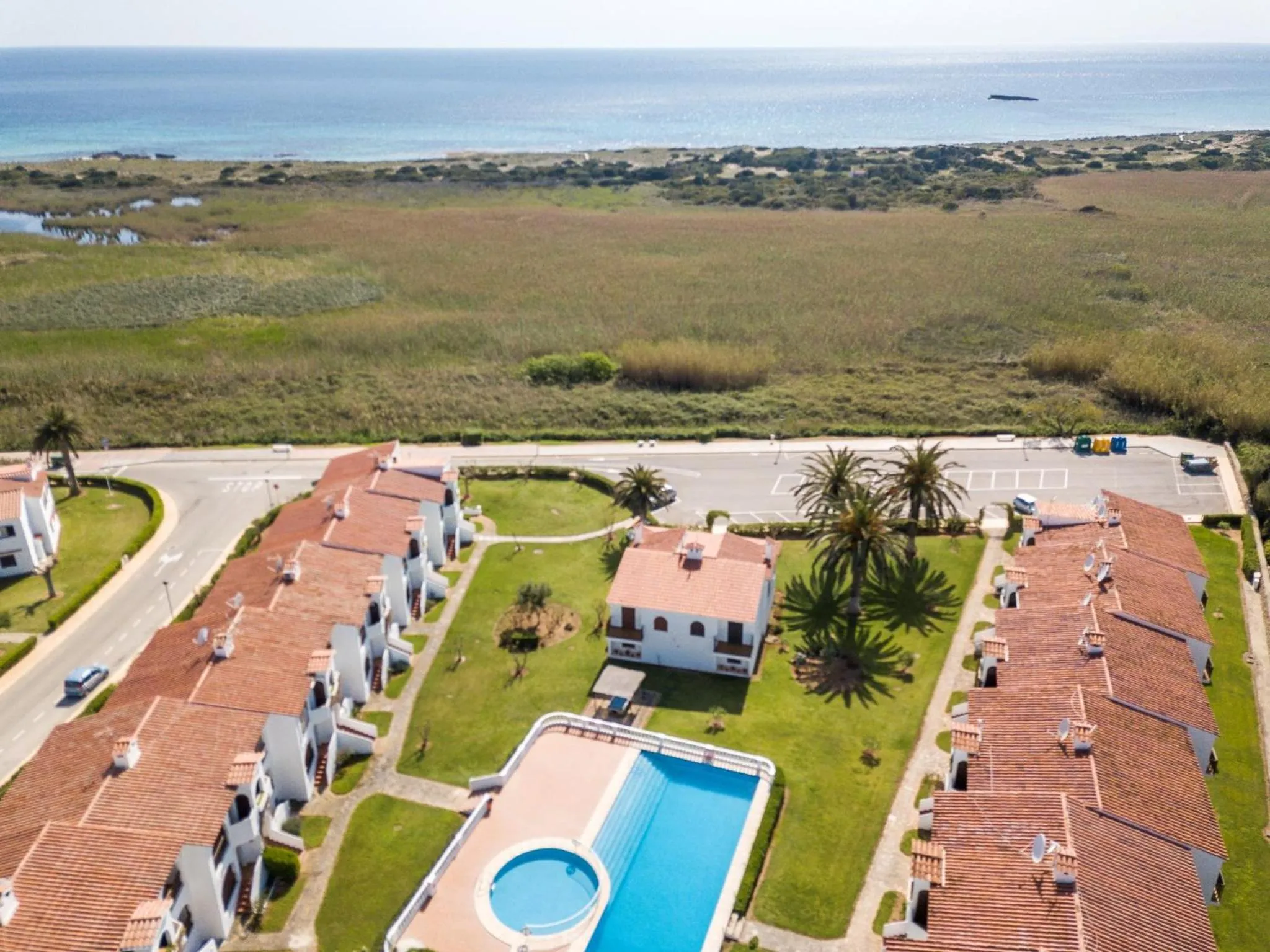 Property building in Girasol Garden Superior 2