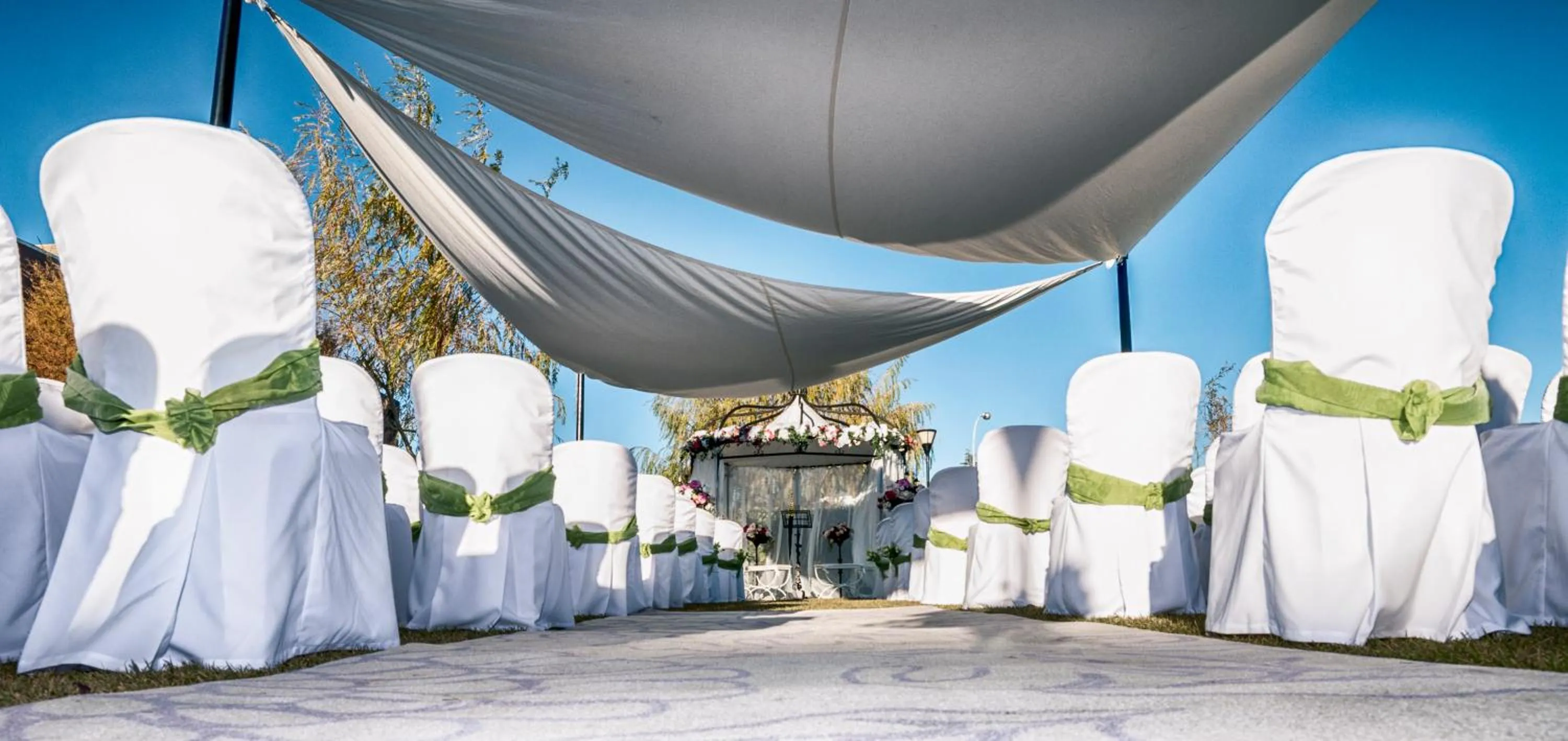 Banquet/Function facilities in Escuderos Hotel Cruz