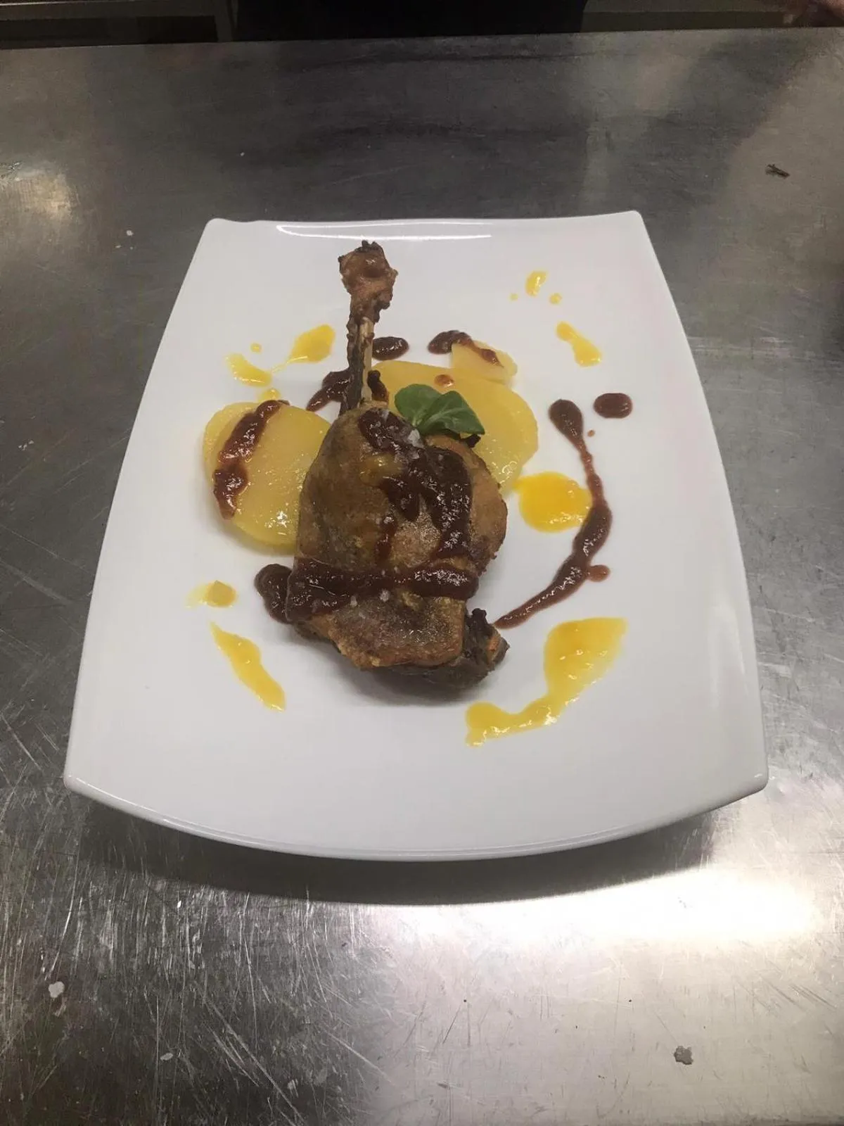 Restaurant/places to eat in Escuderos Hotel Cruz